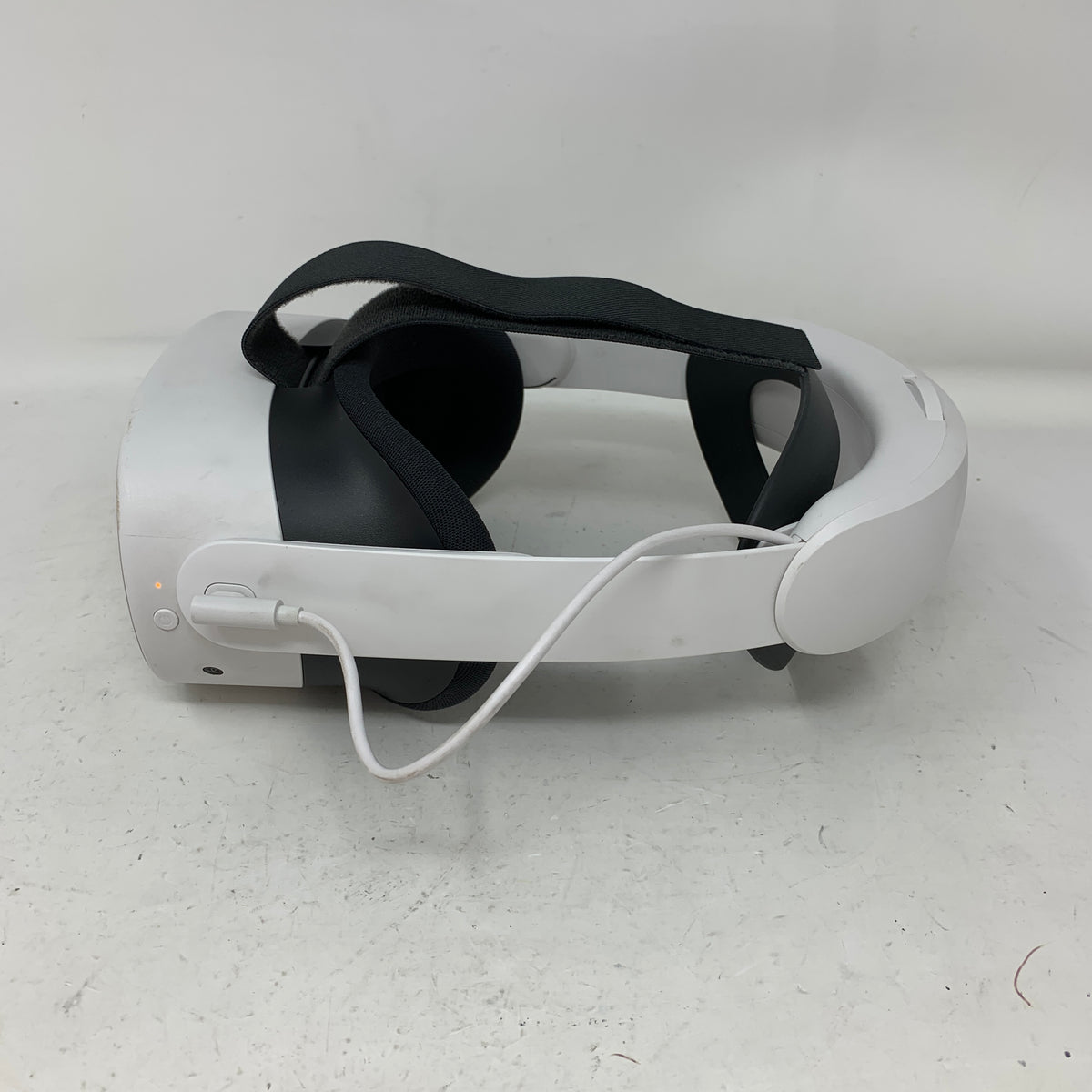 Meta Quest 3S 128GB Standalone All-in-One VR Headset P97