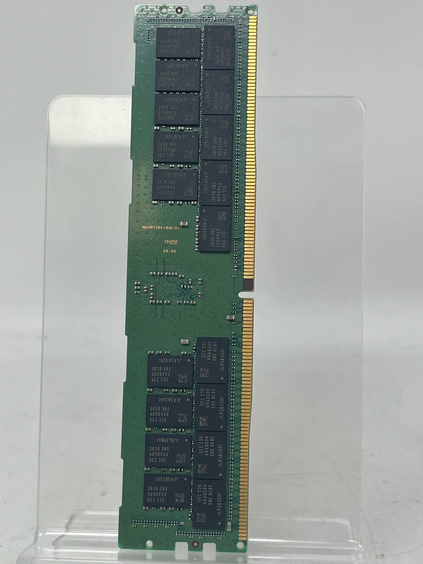 Samsung M393A4K40EB3-CWEGY 32GB (1x32GB) RAM DDR4 3200MHz
