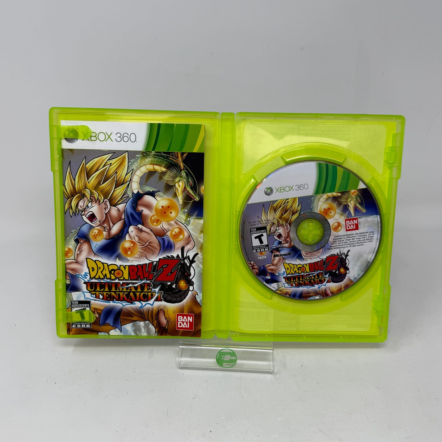 Dragon Ball Z: Ultimate Tenkaichi (Microsoft Xbox 360, 2011)