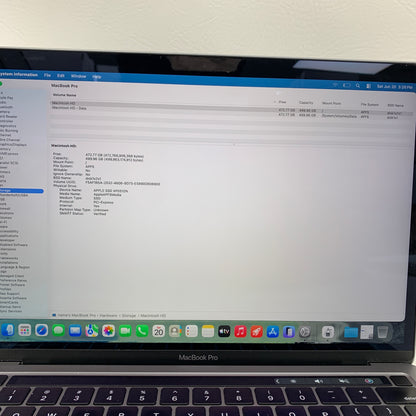 2020 Apple MacBook Pro 13.3" i5 2.0GHz 16GB RAM 500GB SSD Space Gray A2251