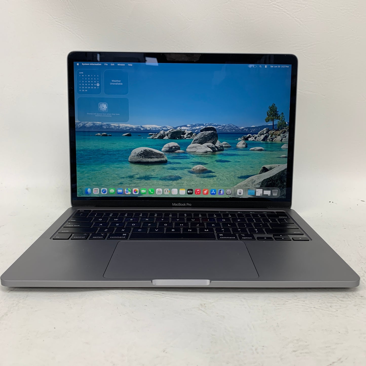 2020 Apple MacBook Pro 13.3" i5 2.0GHz 16GB RAM 500GB SSD Space Gray A2251