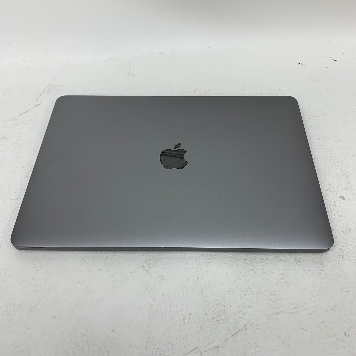 2020 Apple MacBook Pro 13.3" i5 2.0GHz 16GB RAM 500GB SSD Space Gray A2251
