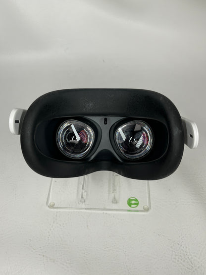 Oculus Quest 2 64GB Standalone All-in-One VR Headset KW49CM