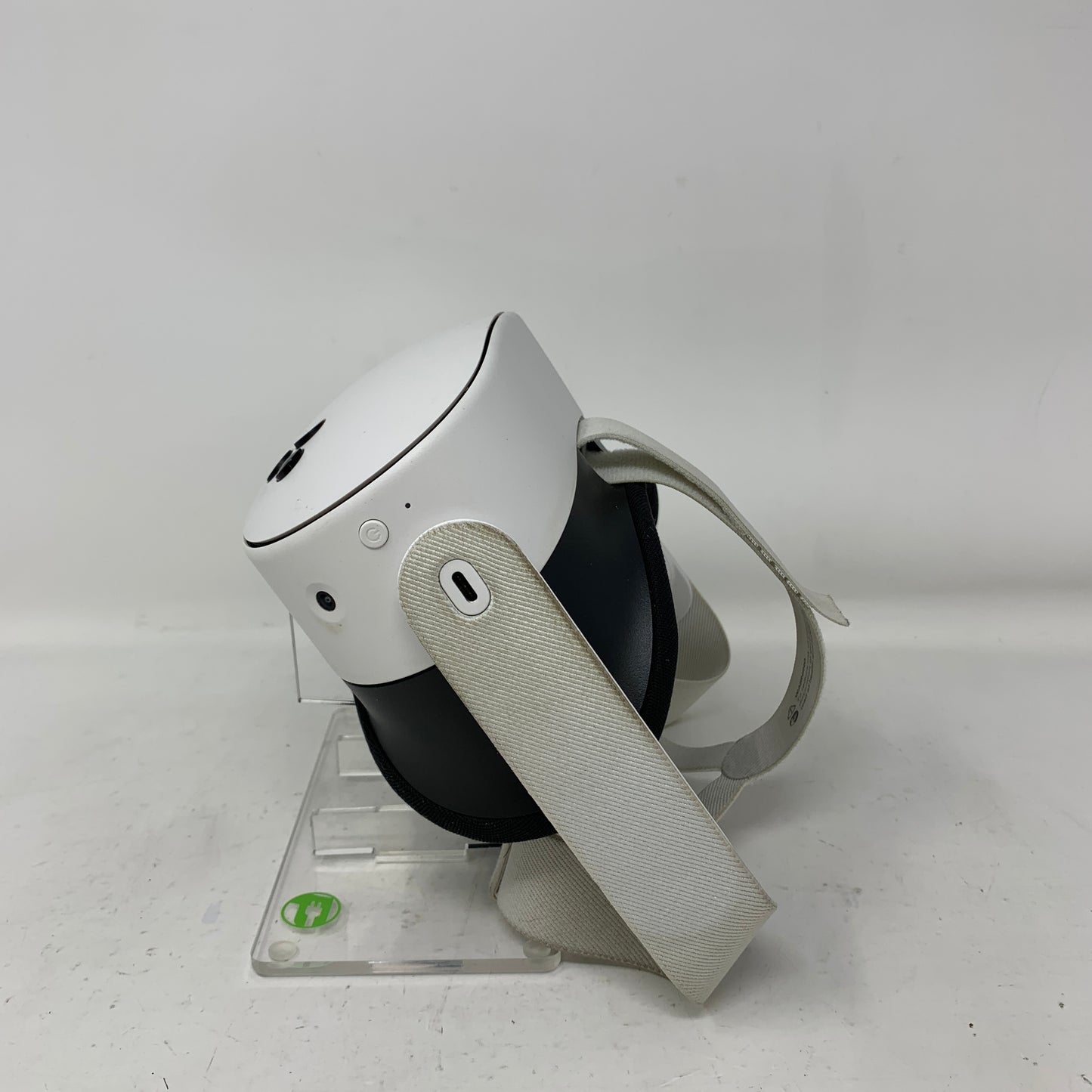Oculus Quest 3S 256GB Standalone All-in-One VR Headset Only P97