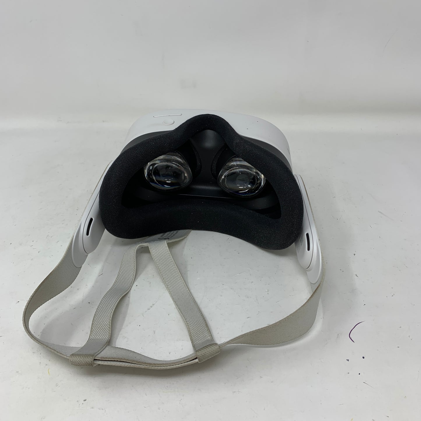 Oculus Quest 3S 256GB Standalone All-in-One VR Headset Only P97