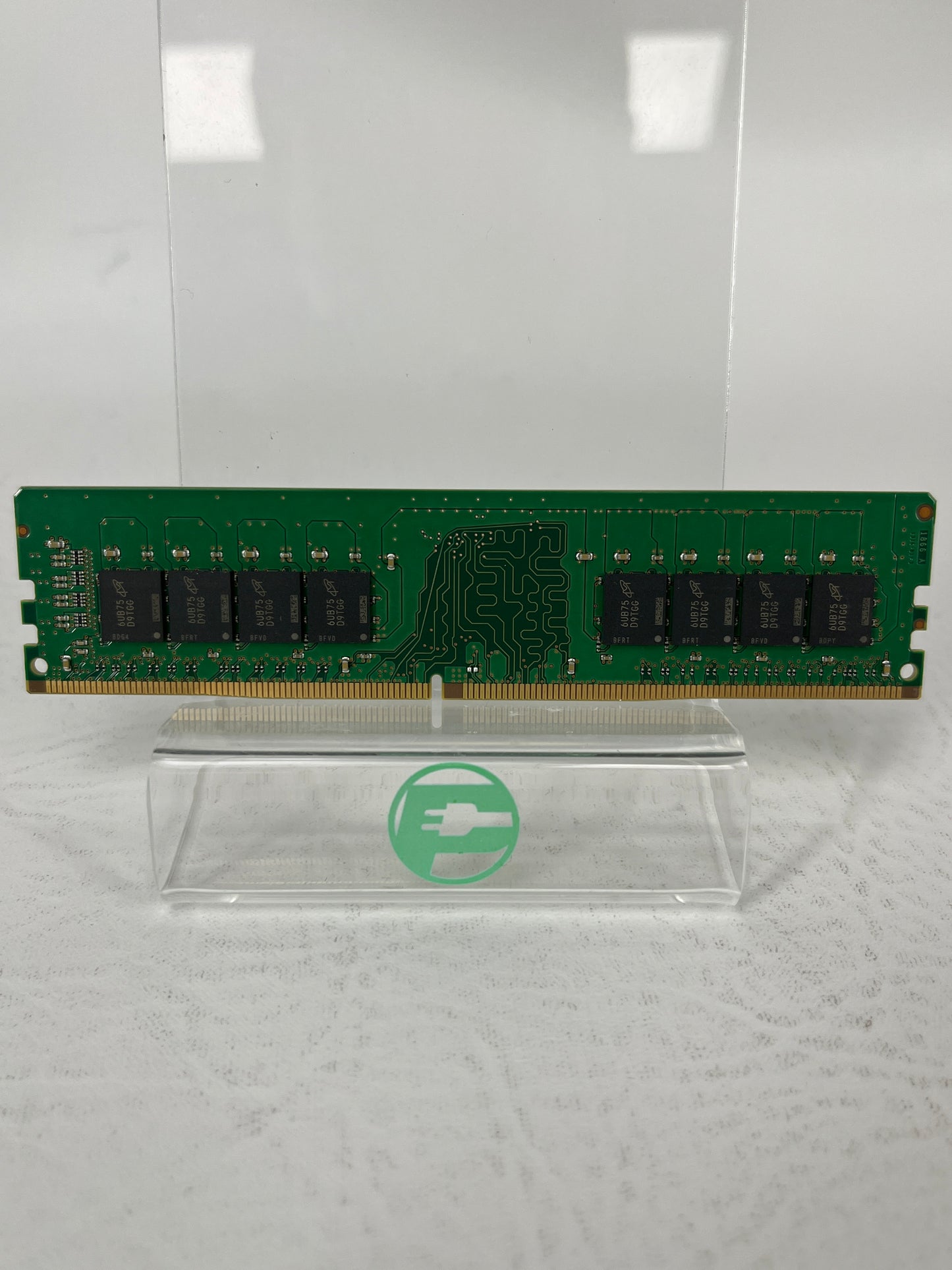 Micron MTA16ATF1G64AZ-2G1B1 8GB (1x8GB) RAM DDR4 2133MHz 797346-581