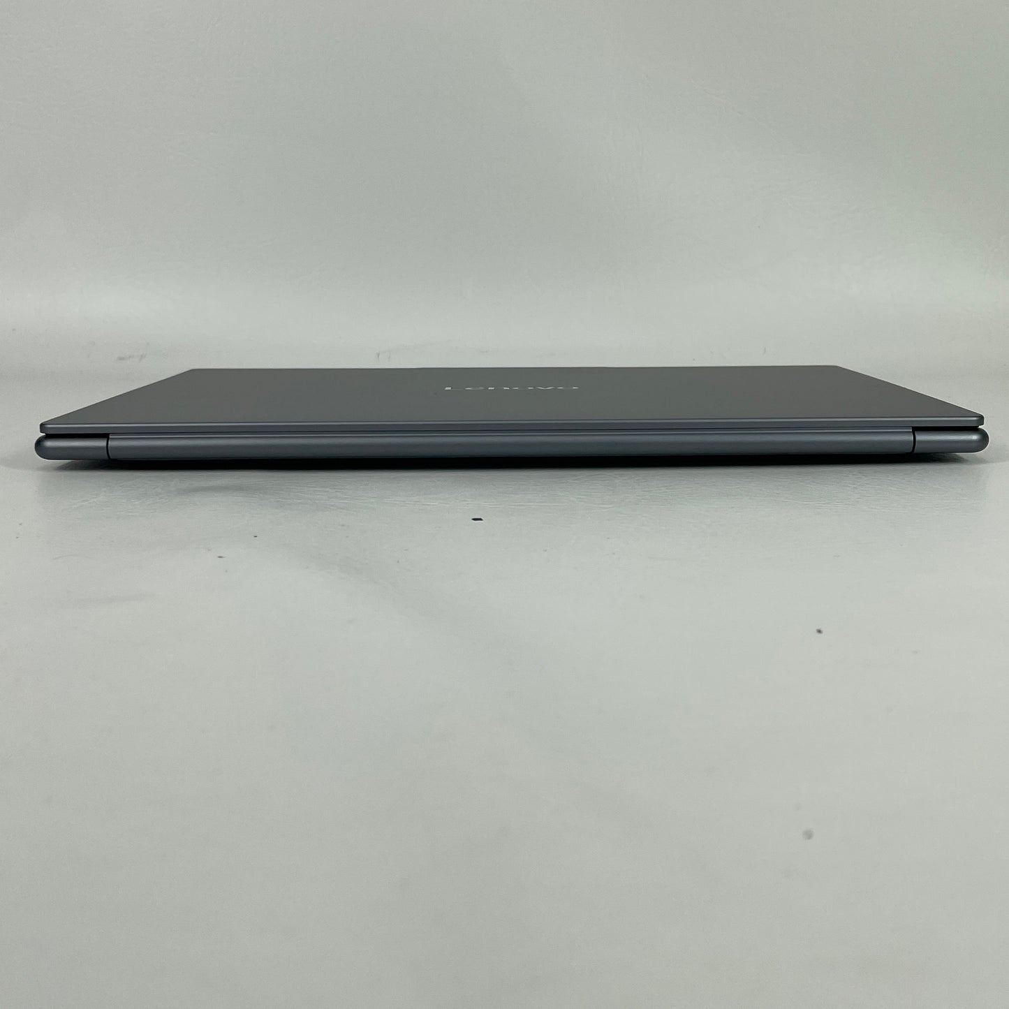 Lenovo Yoga Slim 7i 9596U3V3L 14" Core Ultra 7 285V 2.2GHz 32GB RAM 1TB SSD