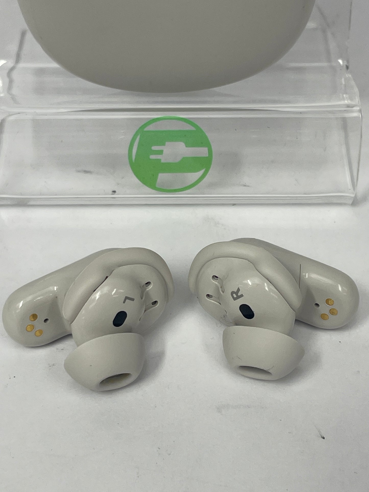 Bose QuietComfort Ultra In-Ear Noise Cancelling Bluetooth Earbuds White Smoke