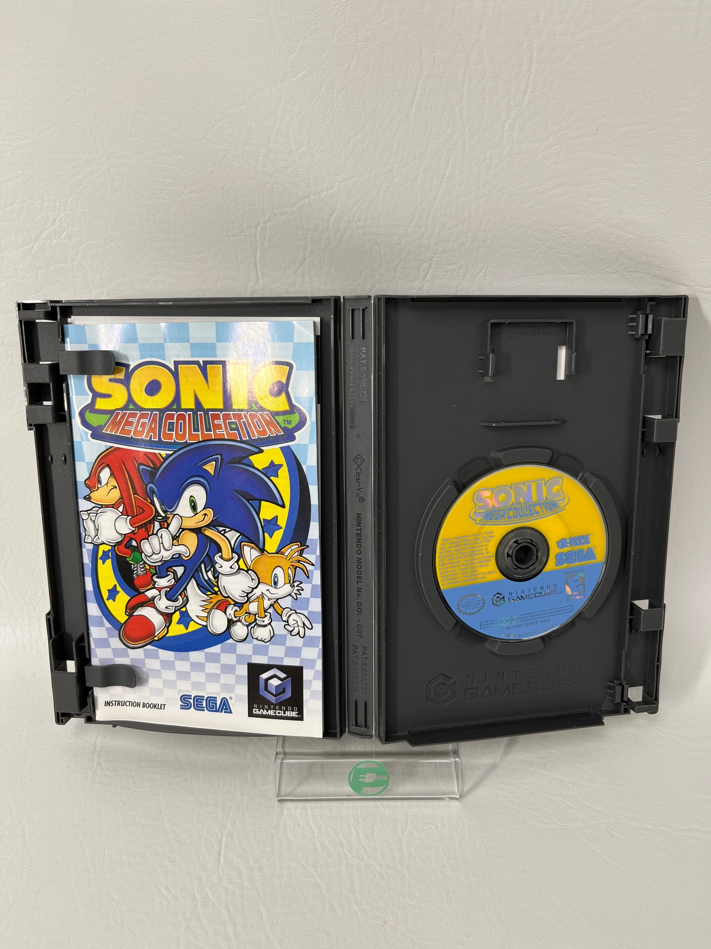 Sonic Mega Collection (Nintendo GameCube, 2002)