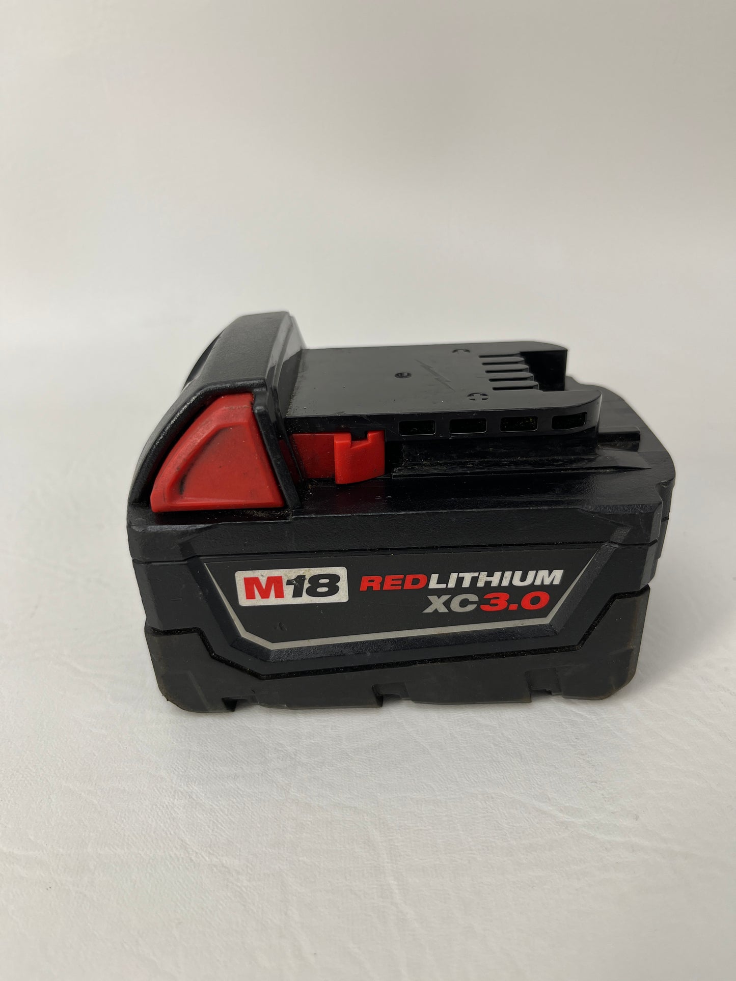 Milwaukee 48-11-1828 M18 REDLITHIUM XC 3.0Ah Extended Capacity Battery
