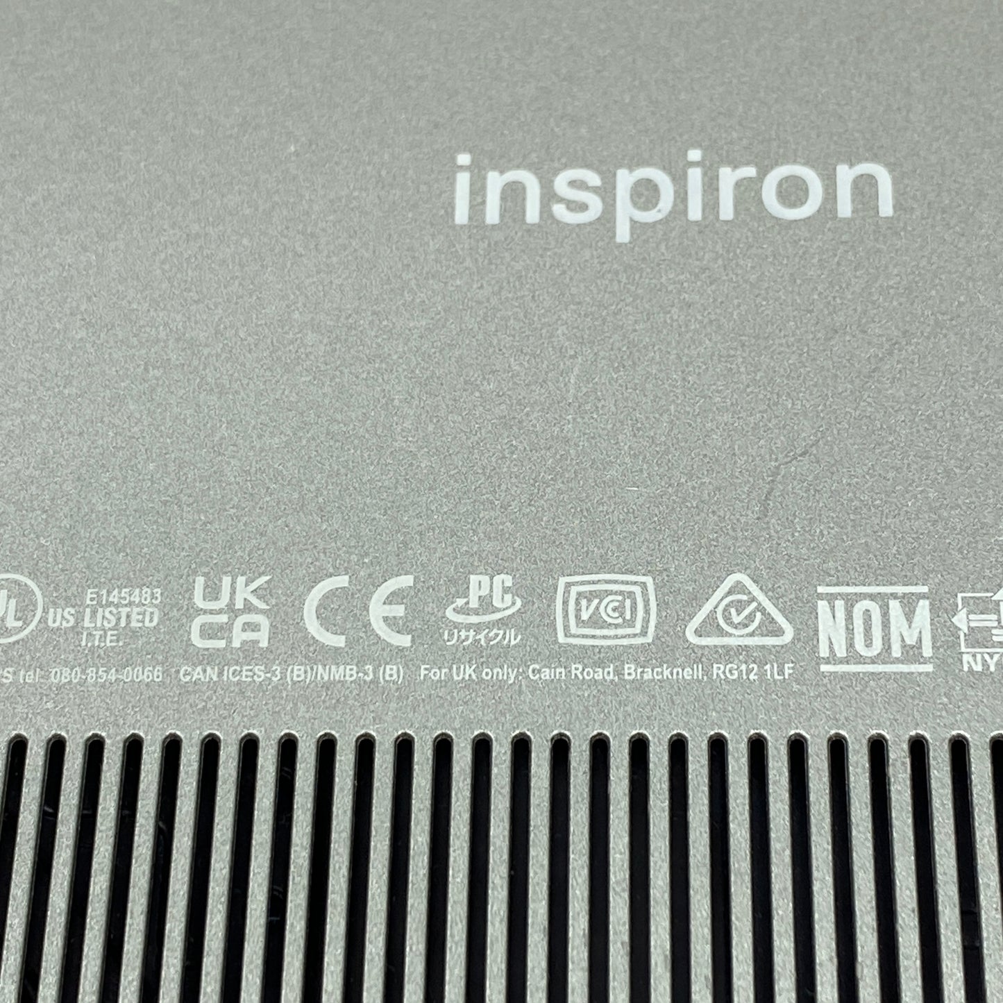 Dell Inspiron 7425 14" Ryzen 5 5625U 2.3GHz 8GB RAM 512GB SSD