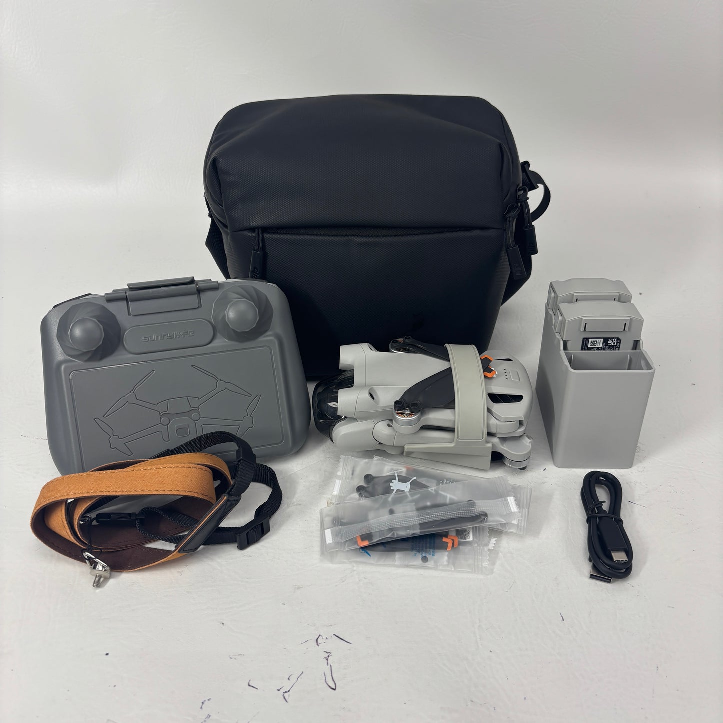 DJI Mini 3 Pro 4K Quadcopter Camera Drone MT3M3VD