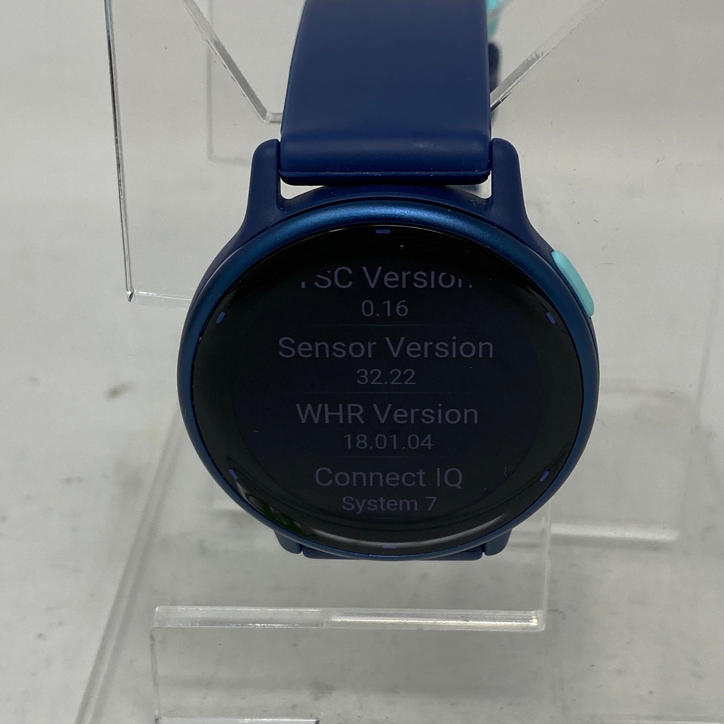GARMIN VivoActive 5 42mm Activity Tracker Smartwatch A04724