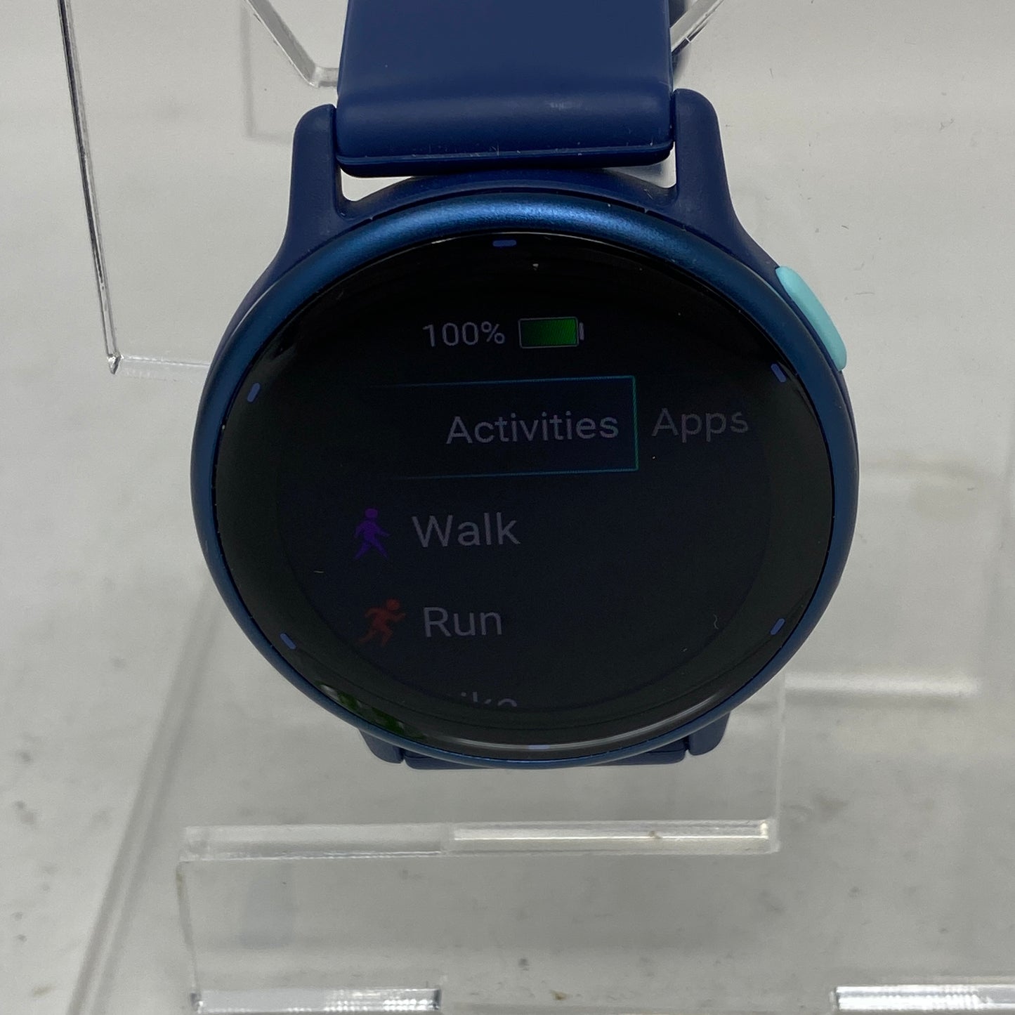 GARMIN VivoActive 5 42mm Activity Tracker Smartwatch A04724