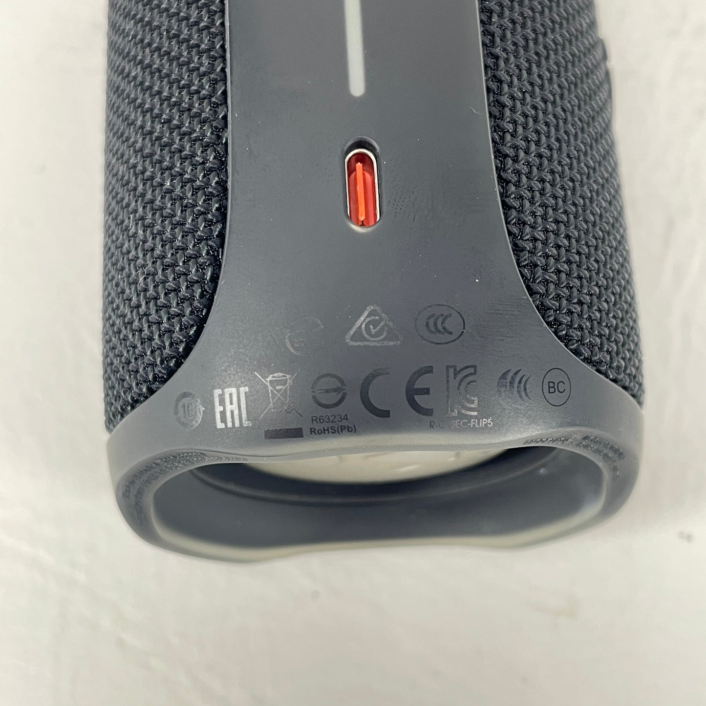 JBL Flip 5 Portable Wireless Bluetooth Speaker Black JBLFLIP5BLKAM