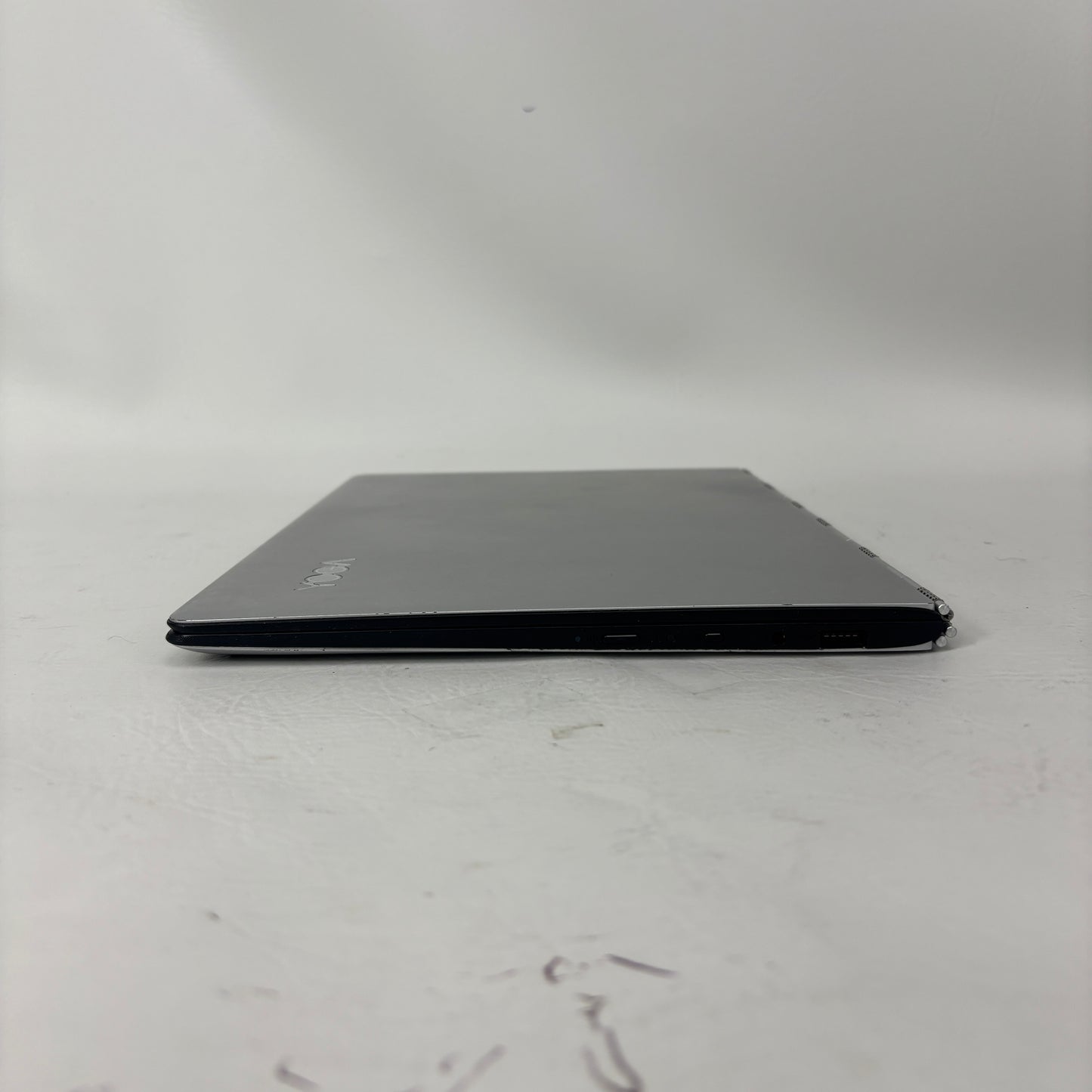 Lenovo Yoga 900-13ISK2 Signature Edition 900-13ISK2 13.3" i7-6560U 2.2GHz 16GB RAM 512GB SSD