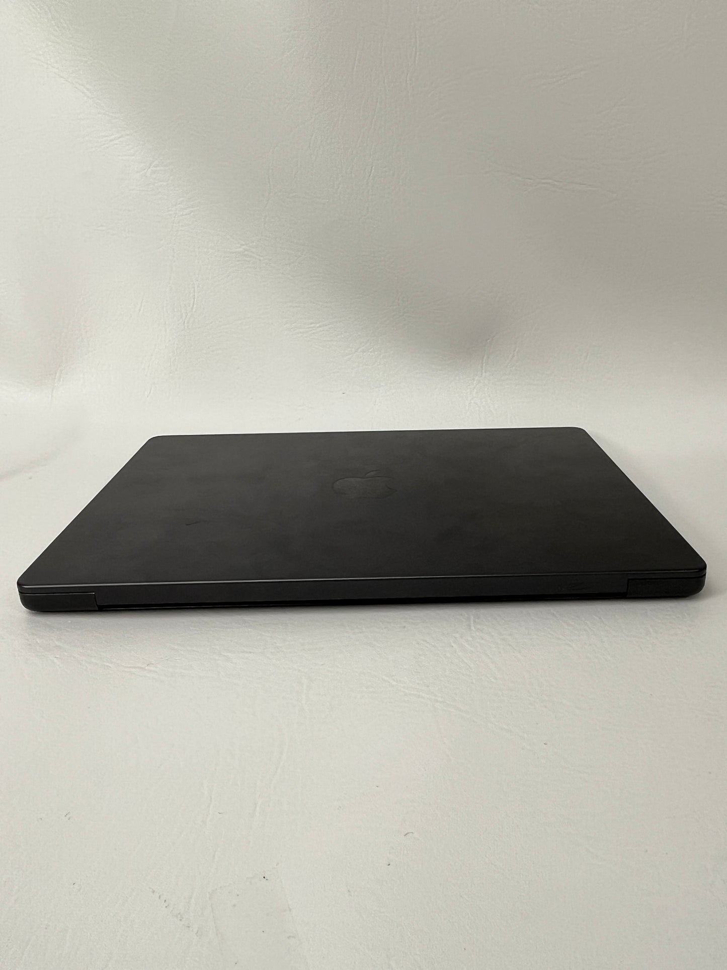 2023 Apple MacBook Pro 14" M3 Pro 14C GPU 4.0GHz 18GB RAM 512GB SSD MRX33LL/A