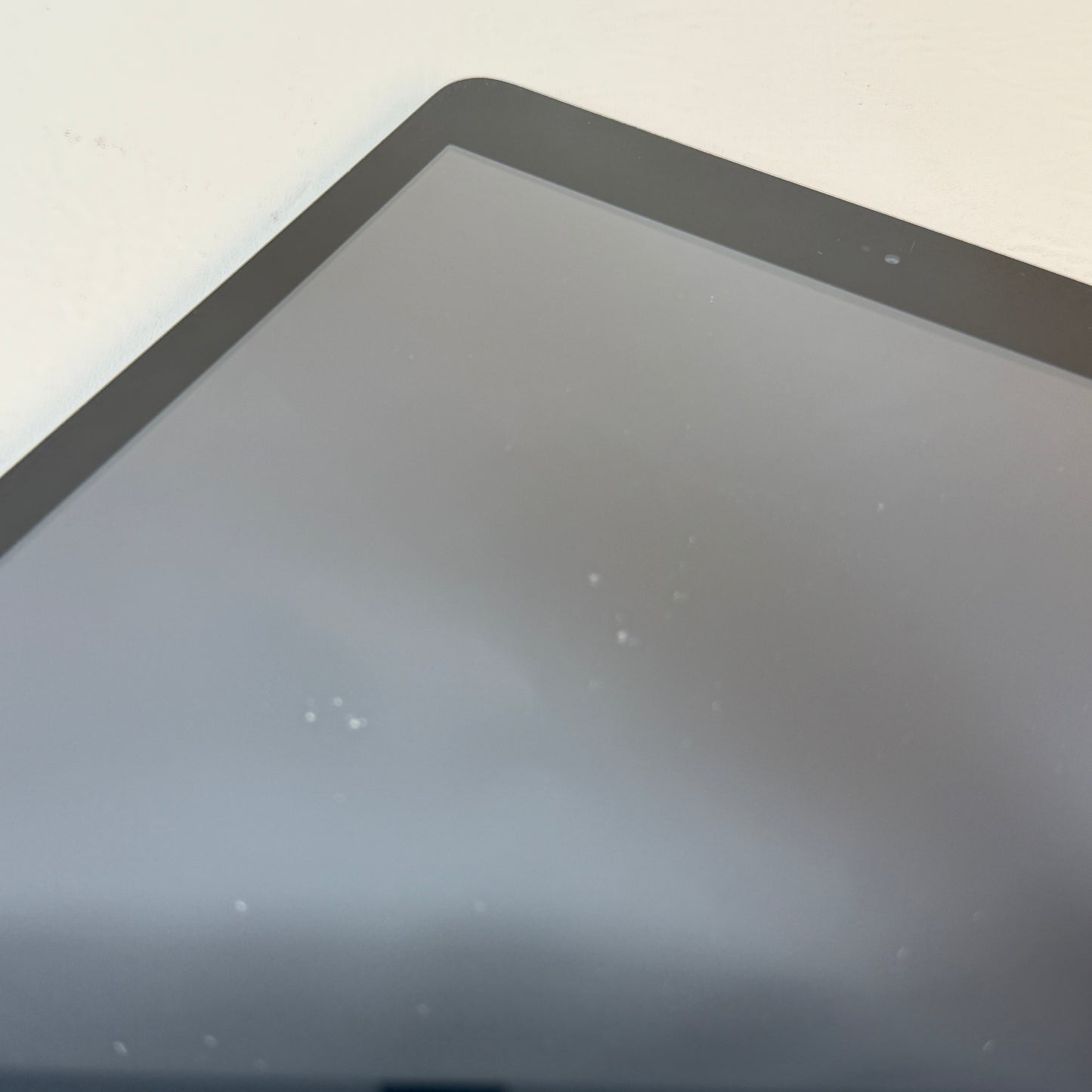 WiFi Only Apple iPad 6th Gen 32GB Silver MR7F2LL/A