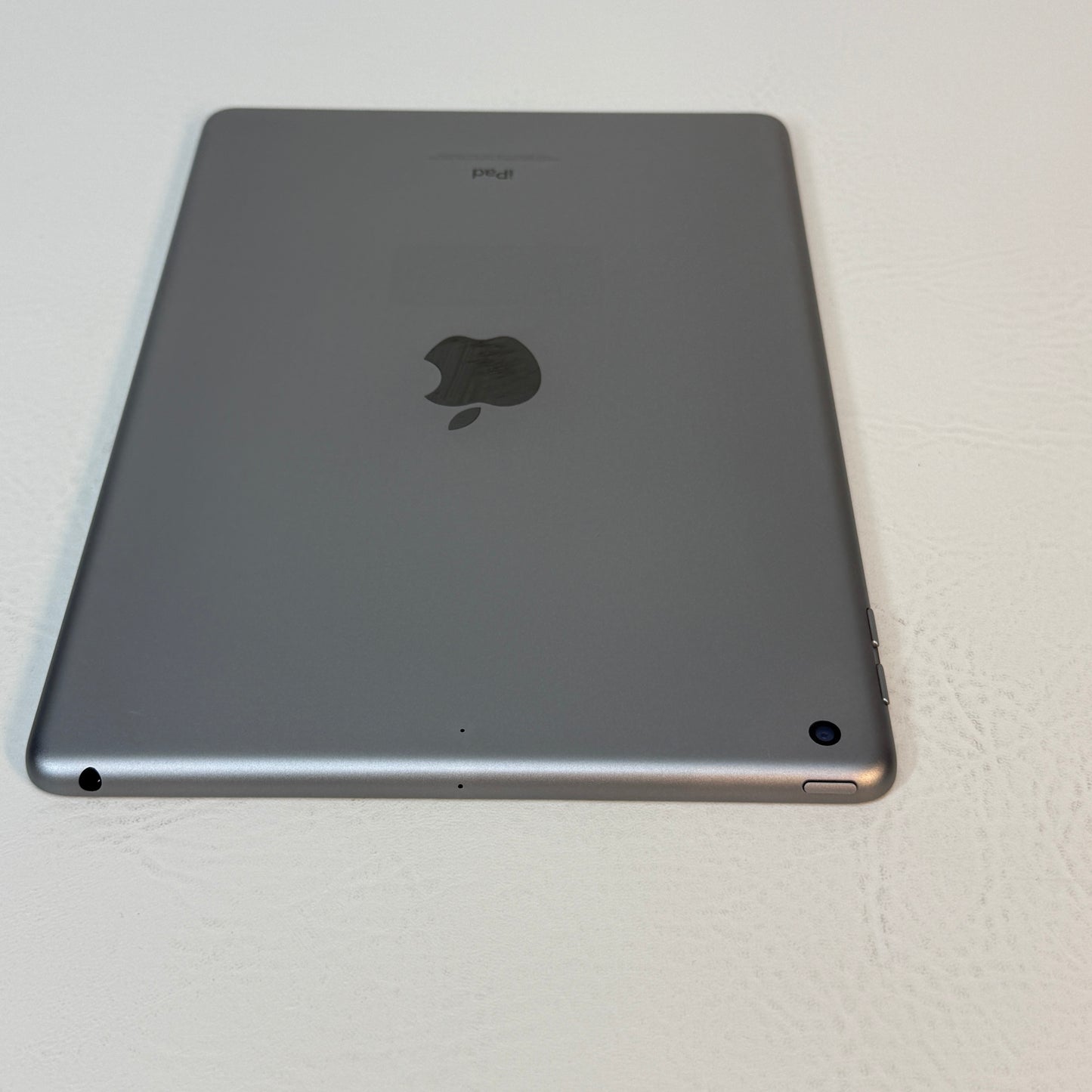 WiFi Only Apple iPad 6th Gen 32GB Silver MR7F2LL/A