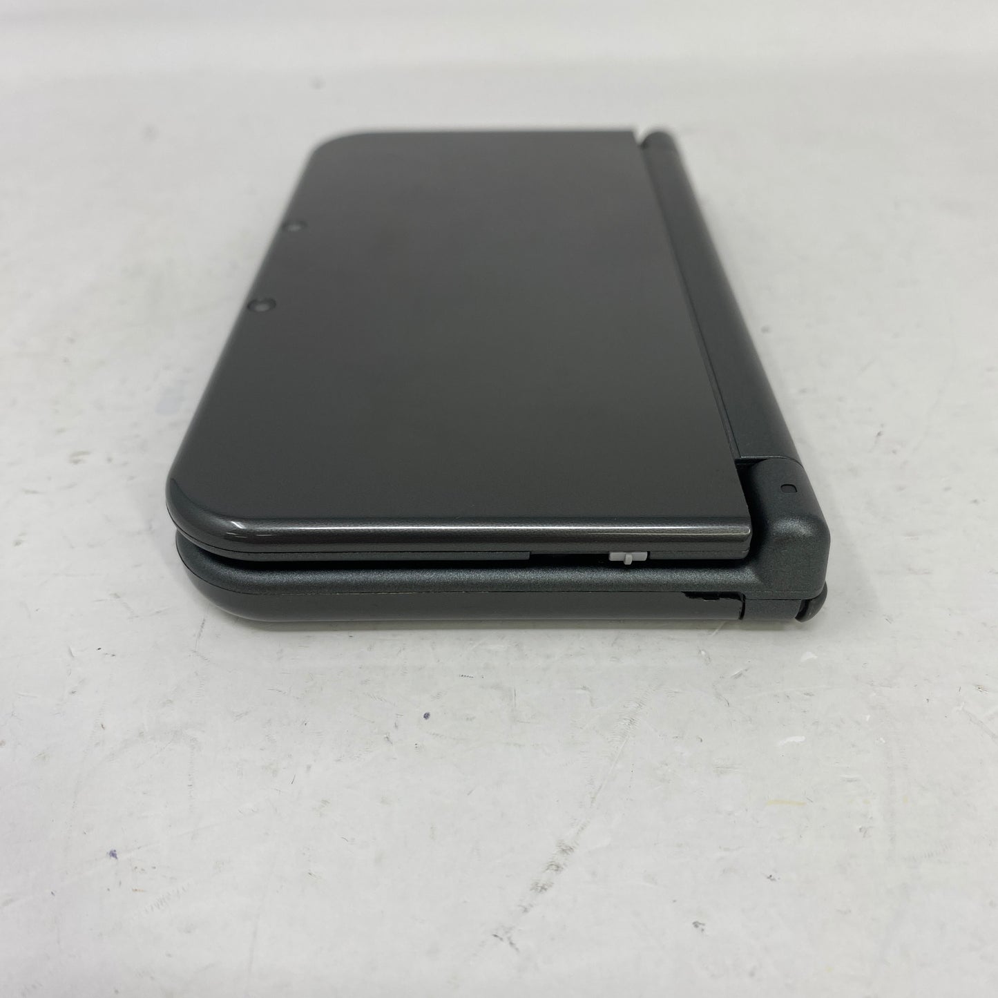 Nintendo New 3DS  Black RED-001