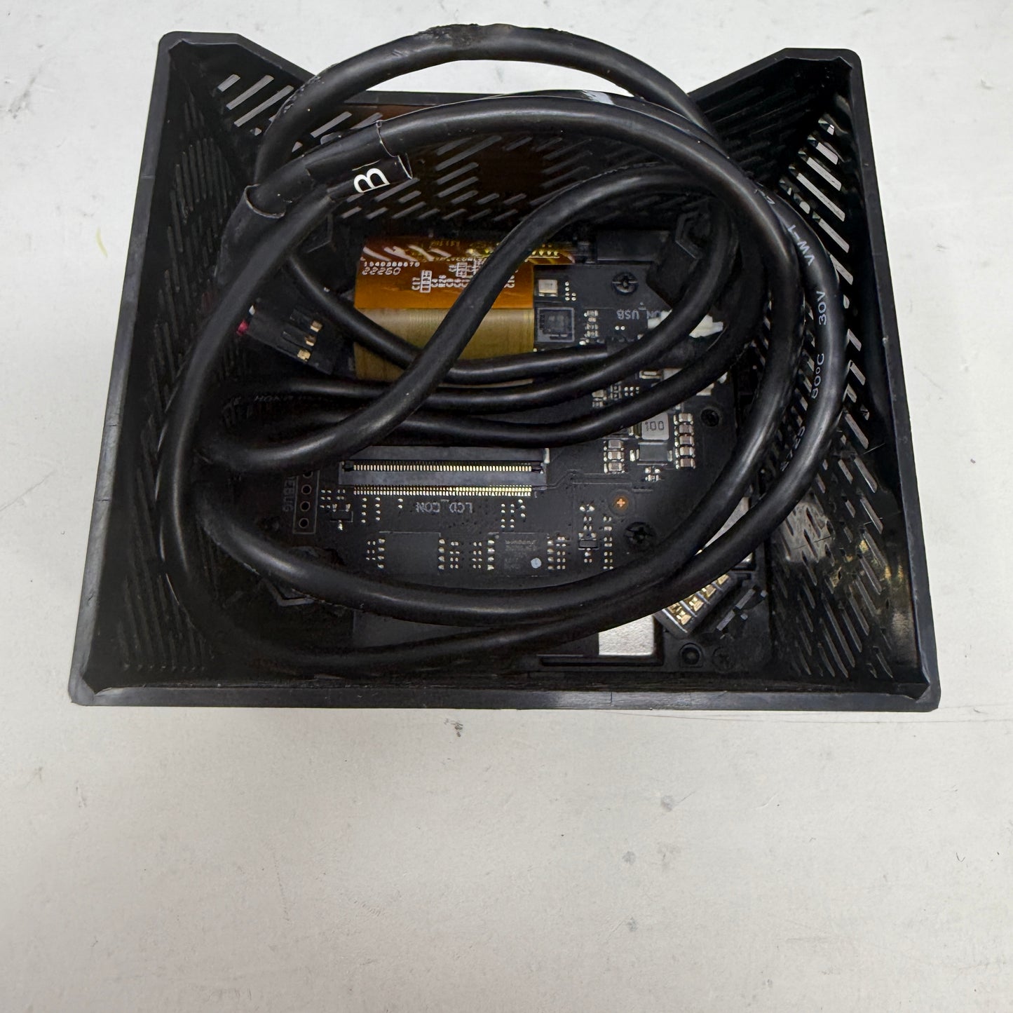 Lian Li Hydroshift II-S LCD 360  Liquid CPU Cooler Fan Black GHS2LCDS36NB
