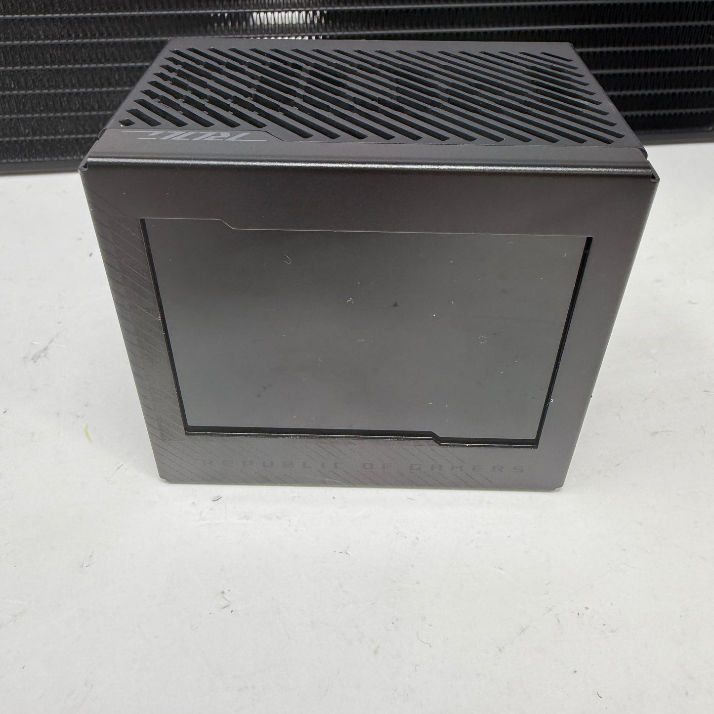 Lian Li Hydroshift II-S LCD 360  Liquid CPU Cooler Fan Black GHS2LCDS36NB
