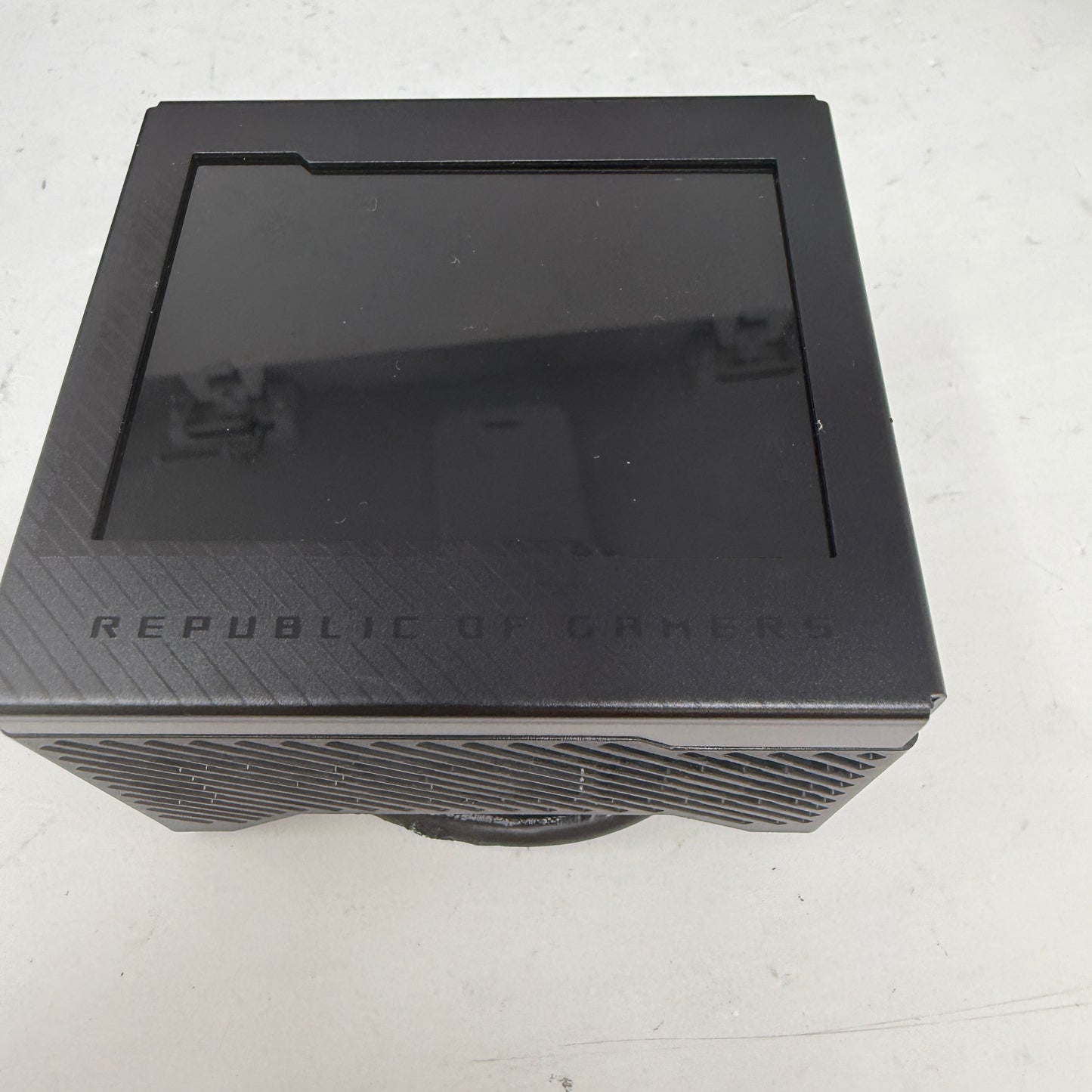 Lian Li Hydroshift II-S LCD 360  Liquid CPU Cooler Fan Black GHS2LCDS36NB
