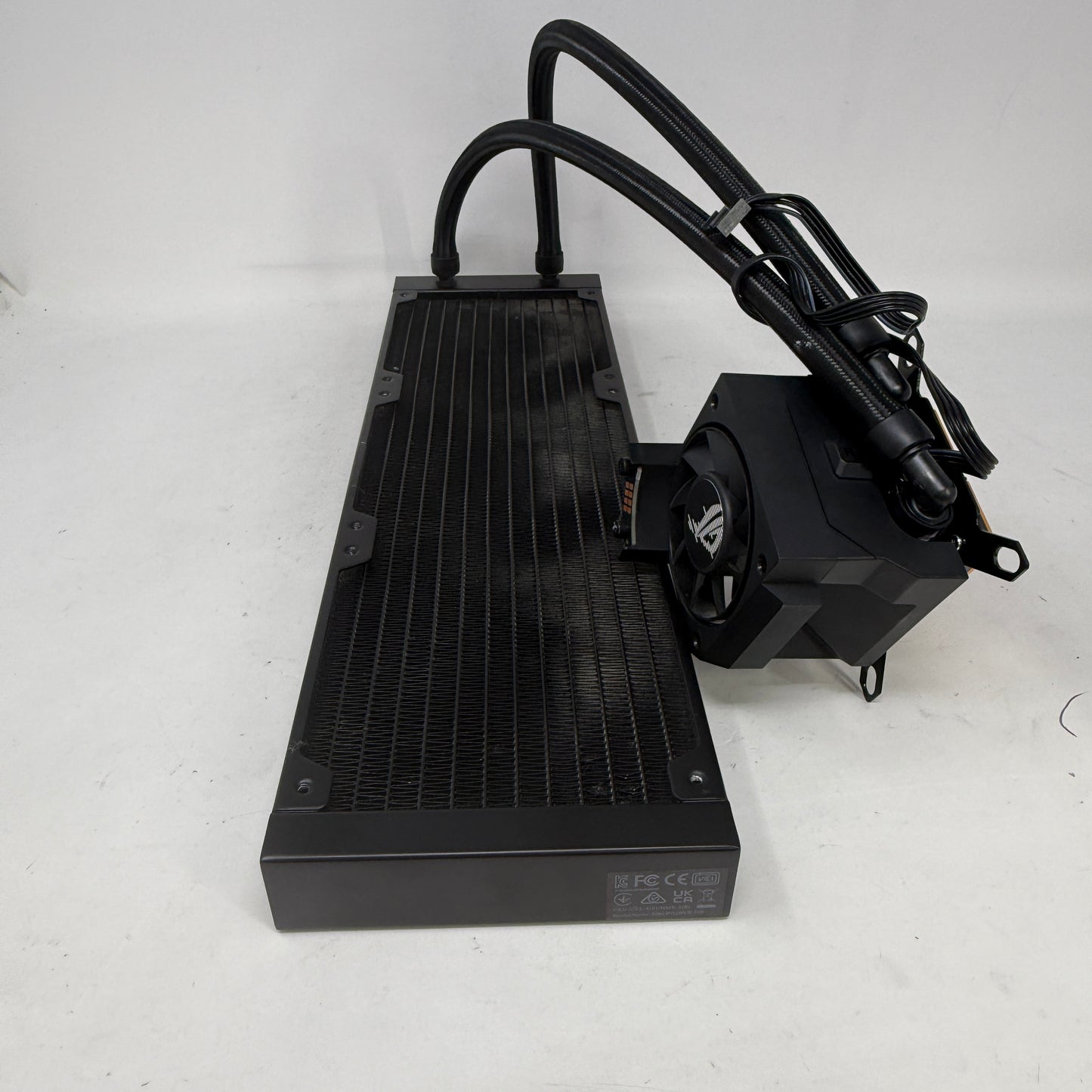 Lian Li Hydroshift II-S LCD 360  Liquid CPU Cooler Fan Black GHS2LCDS36NB