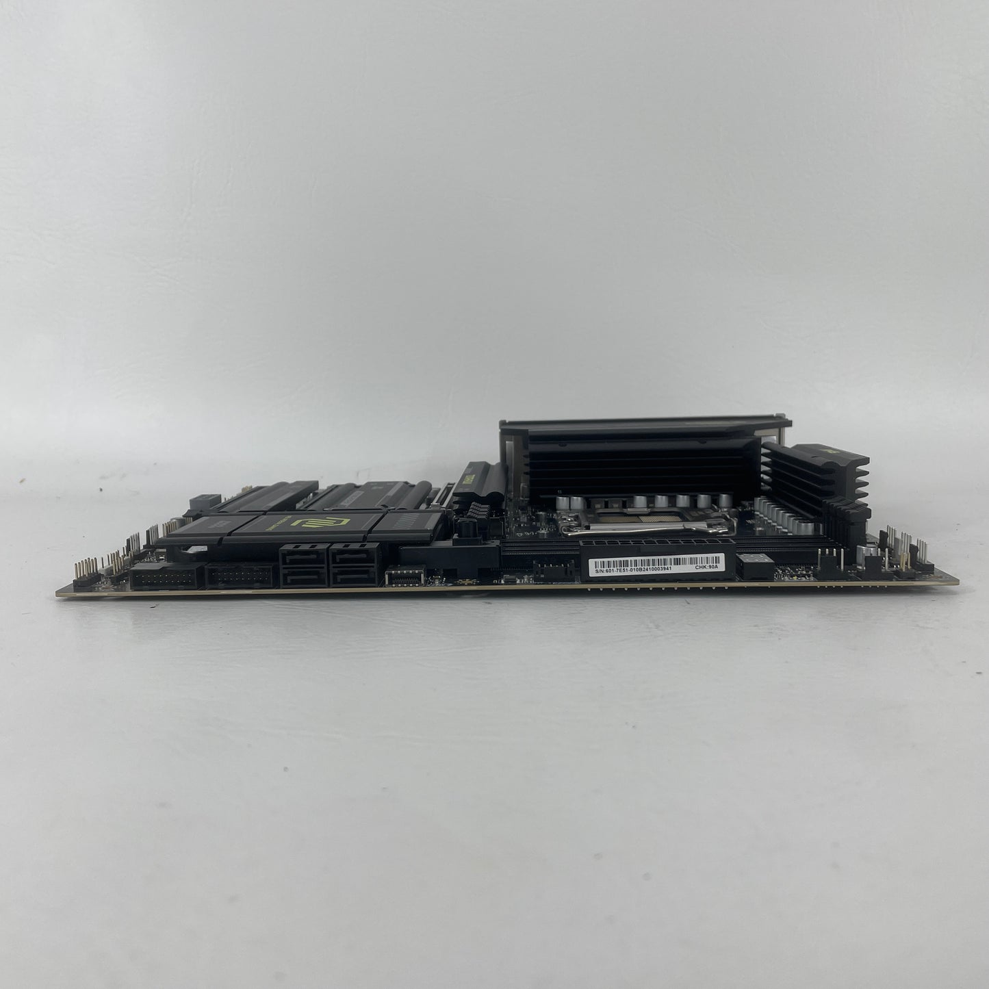 MSi MAG X670E TOMAHAWK WIFI AM5 ATX AMD DDR5 Motherboard