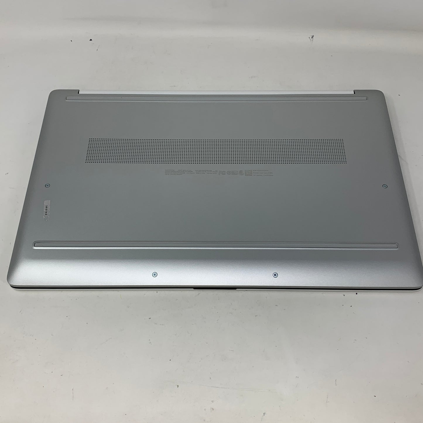 HP Laptop 3VE5PVT1 15.6" Ryzen 5 7530U 2.0GHz 16GB RAM 1TB SSD
