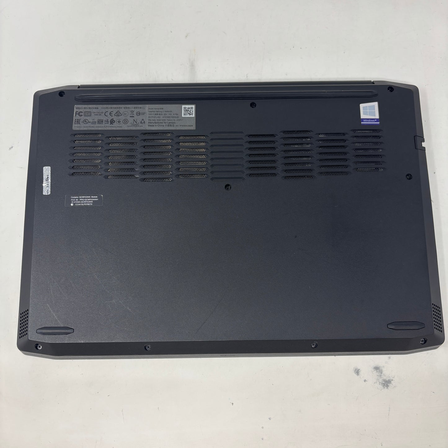 Lenovo IdeaPad Gaming 3 15ARH05 15.6" Ryzen 5 4600H 3.0GHz 8GB RAM 250GB SSD