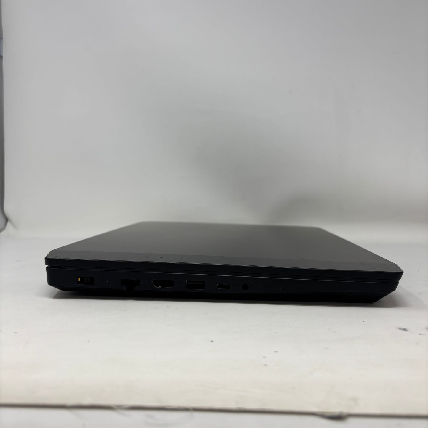 Lenovo IdeaPad Gaming 3 15ARH05 15.6" Ryzen 5 4600H 3.0GHz 8GB RAM 250GB SSD