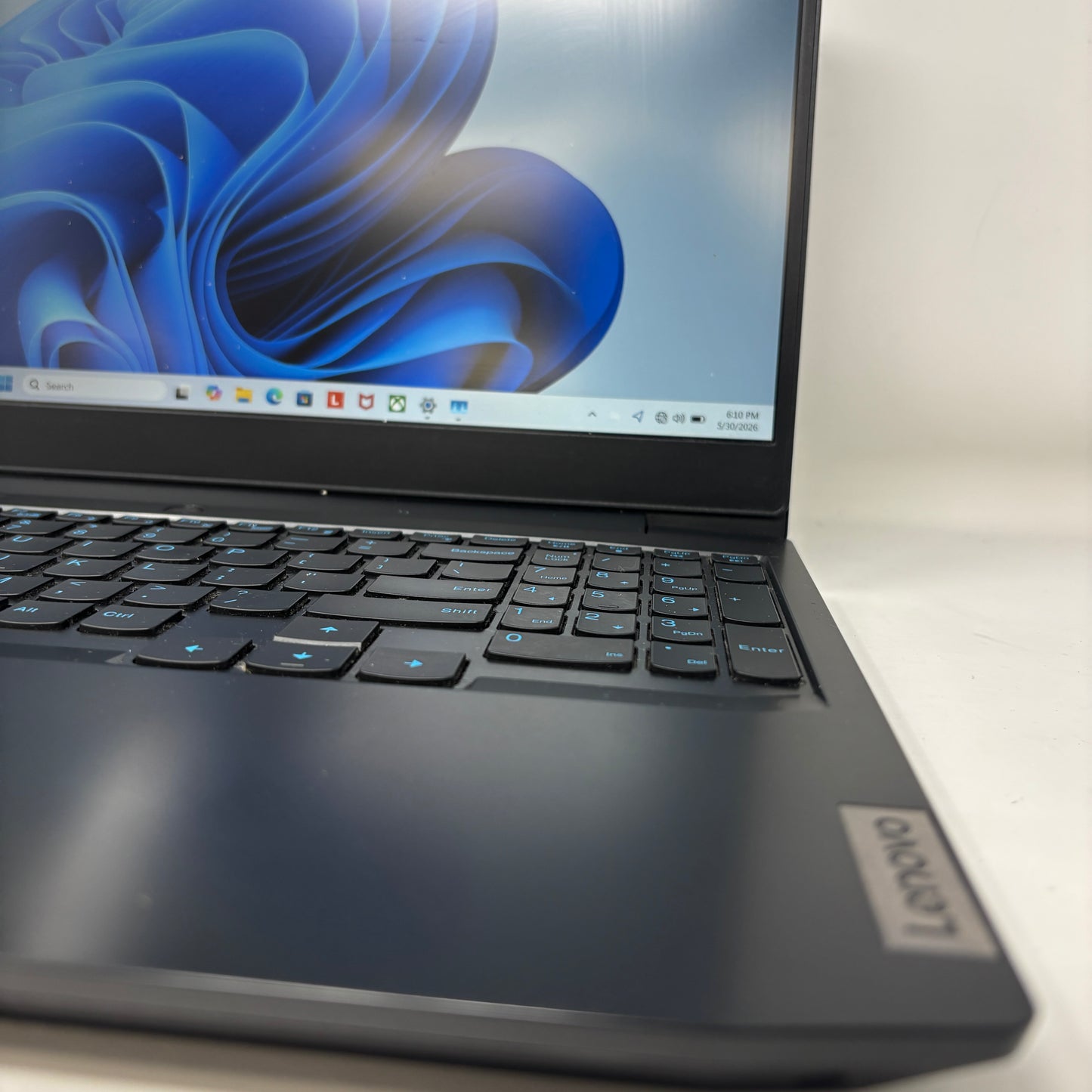 Lenovo IdeaPad Gaming 3 15ARH05 15.6" Ryzen 5 4600H 3.0GHz 8GB RAM 250GB SSD