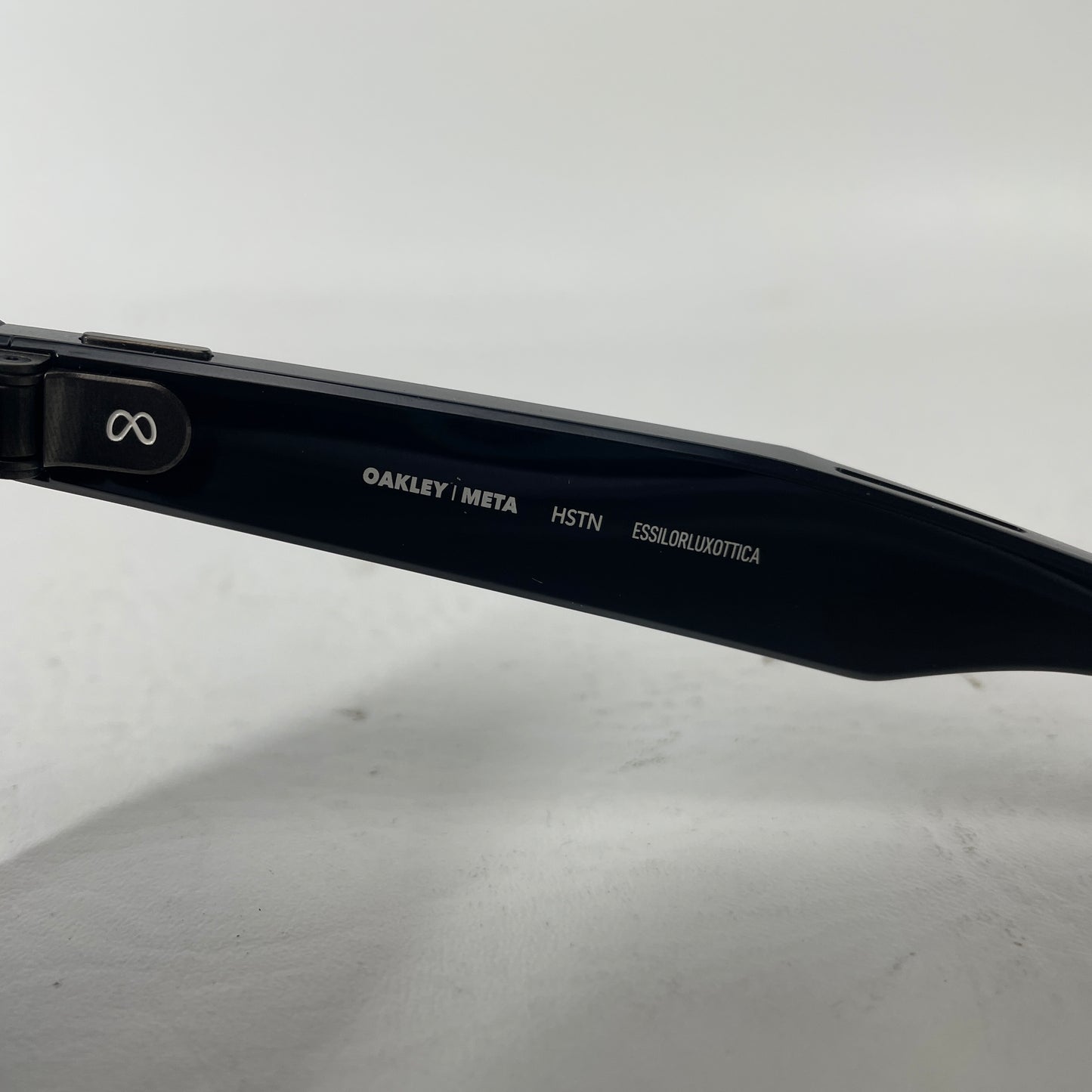 Oakley Meta HSTN Black Prizm  AI Smart Glasses 0OW8002-03