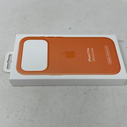 New Apple Orange Silicone Case with MagSafe for iPhone 17 Pro MGFE4ZM/A