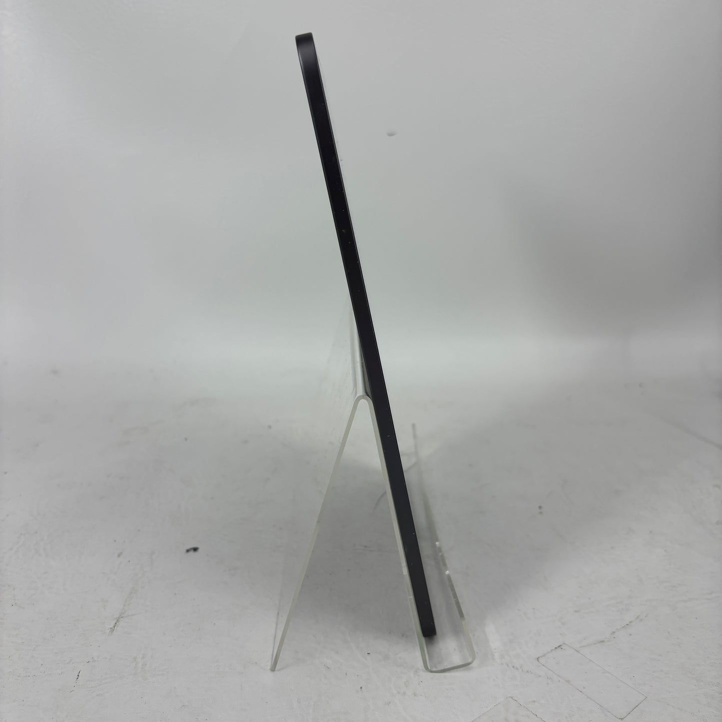 WiFi Only Apple iPad Air 4th Gen 64GB Silver MYFM2LL/A