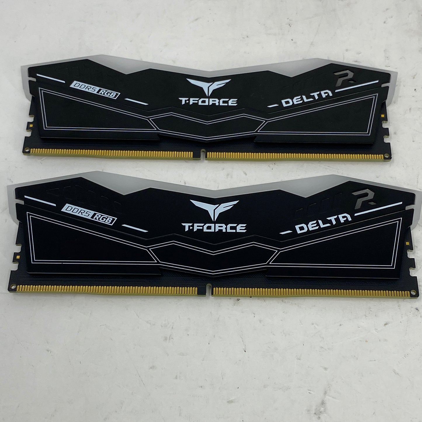 TeamGroup T-Force Delta RGB 16GB (2x8GB) RAM DDR5 4800MHz FF3D516G6000HC38ABK