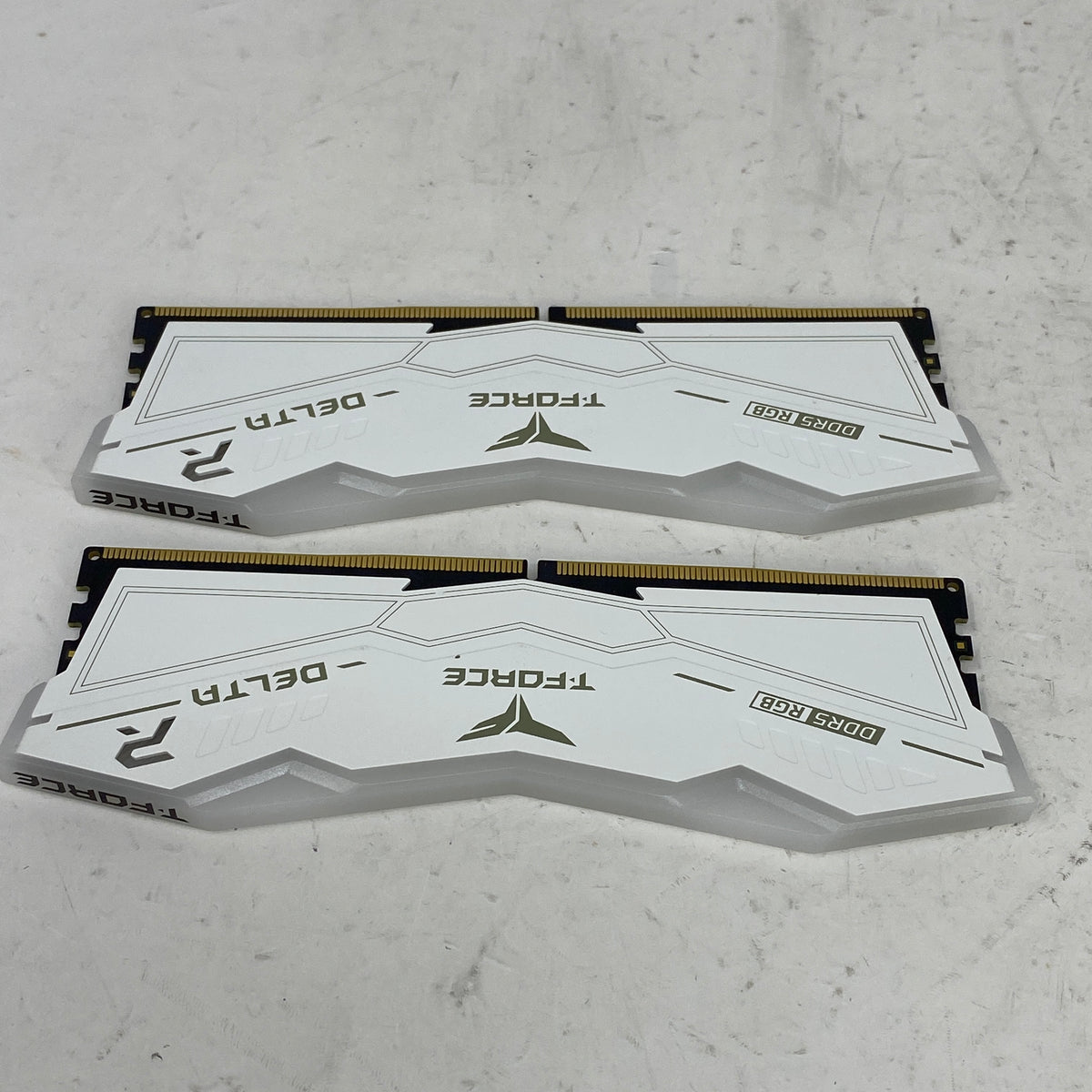 TeamGroup T-Force Delta RGB 32GB (2x16GB) RAM DDR5 5600MHz FF4D516G5600HC36BBK