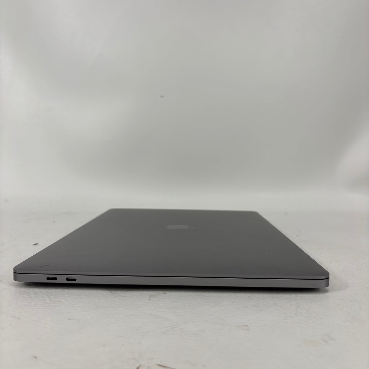2019 Apple MacBook Pro 16" i7 2.6GHz 16GB RAM 512GB SSD Silver A2141