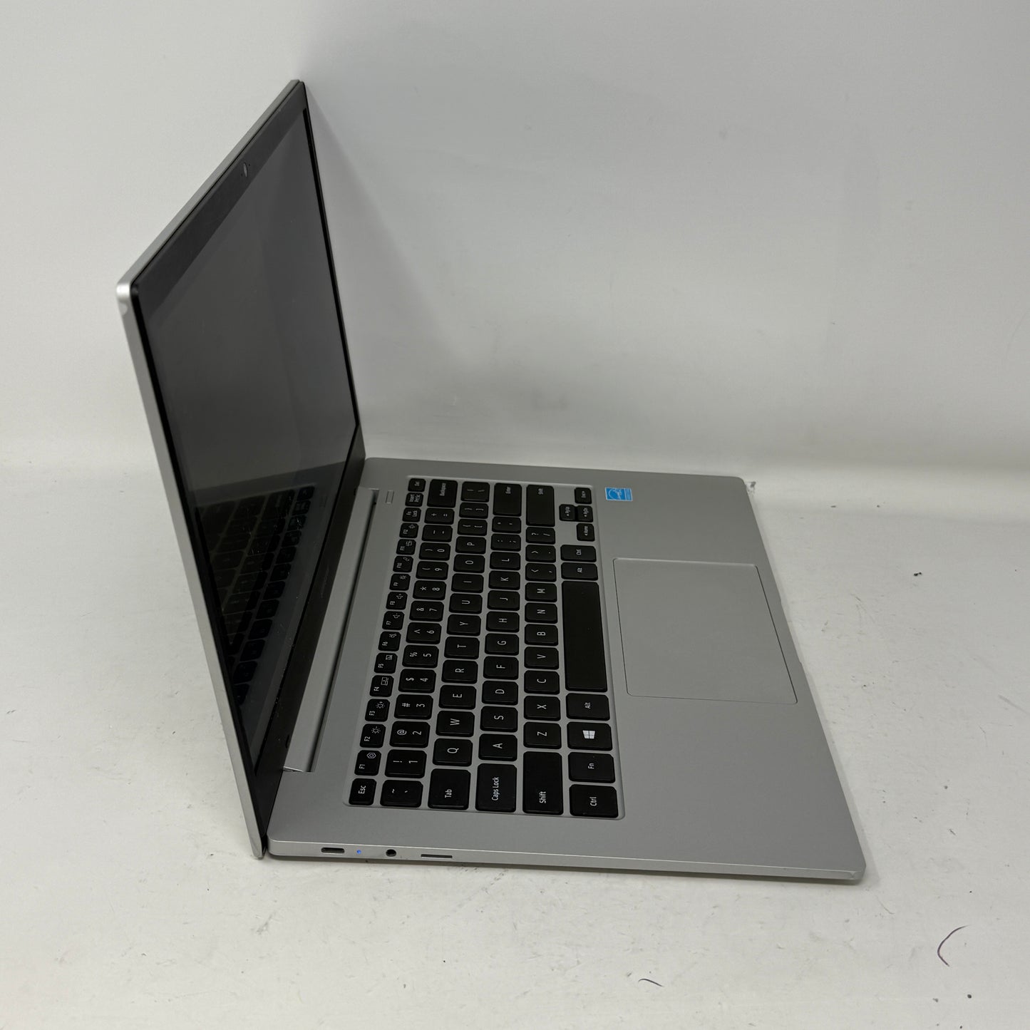 Samsung Galaxy Book Go 760C7T0 14" Snapdragon 7c 2.5GHz 4GB RAM 64GB SSD