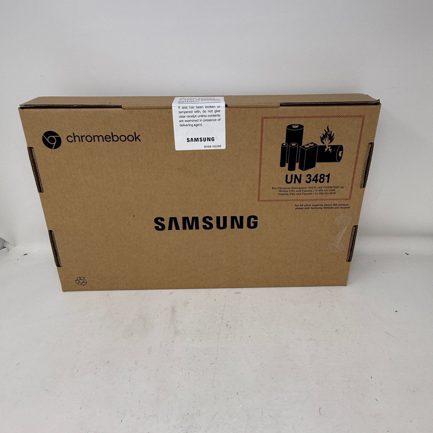 New Samsung Galaxy Chromebook 4 XE310XBA 11.6" Celeron N4020 1.1GHz 4GB RAM 32GB eMMc