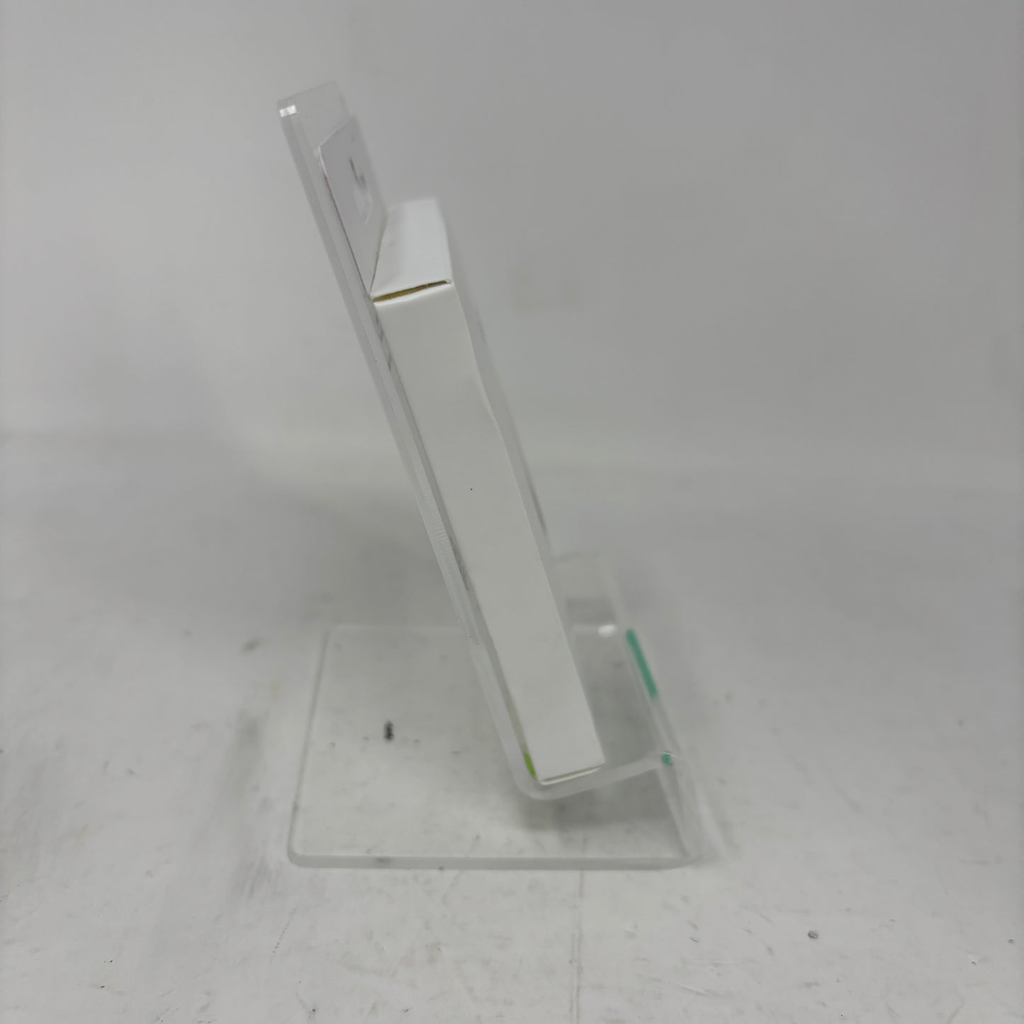 New Apple AirTag 1st Gen White MX532LL/A Tracker