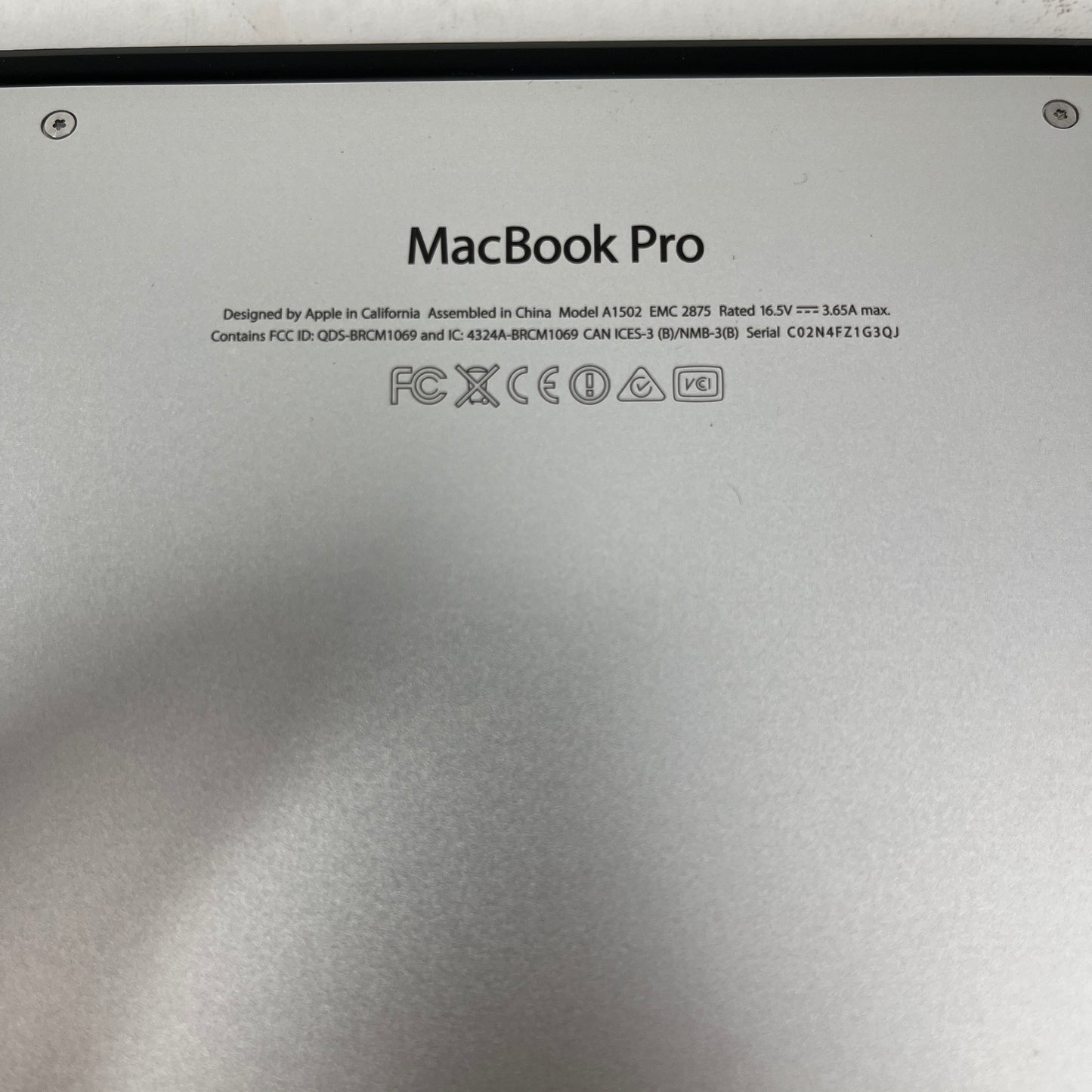 2014 Apple MacBook Pro 13.3" i5 2.6GHz 8GB RAM 256GB SSD Silver A1502 /No Os