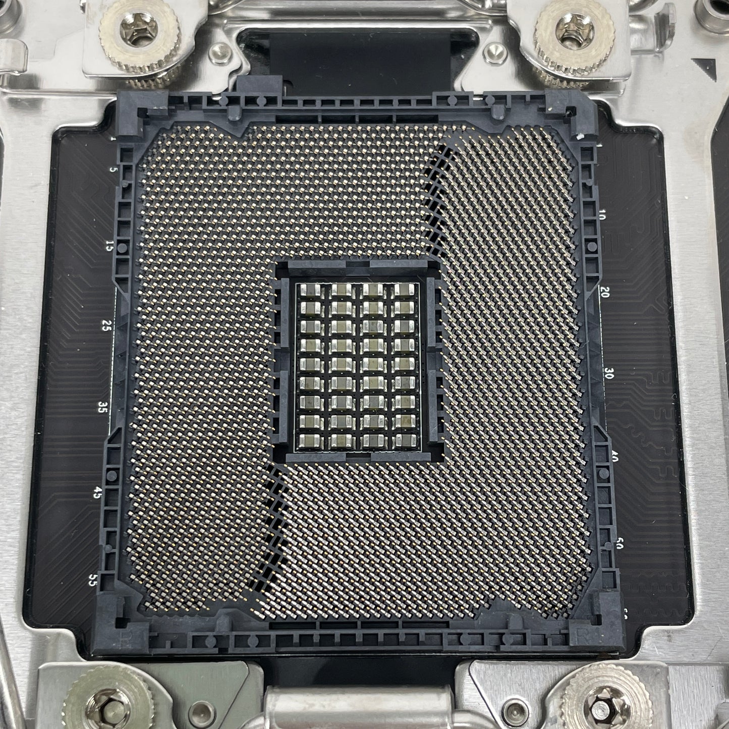 Supermicro X11SRA-F LGA 2066 ATX Intel DDR4 Motherboard