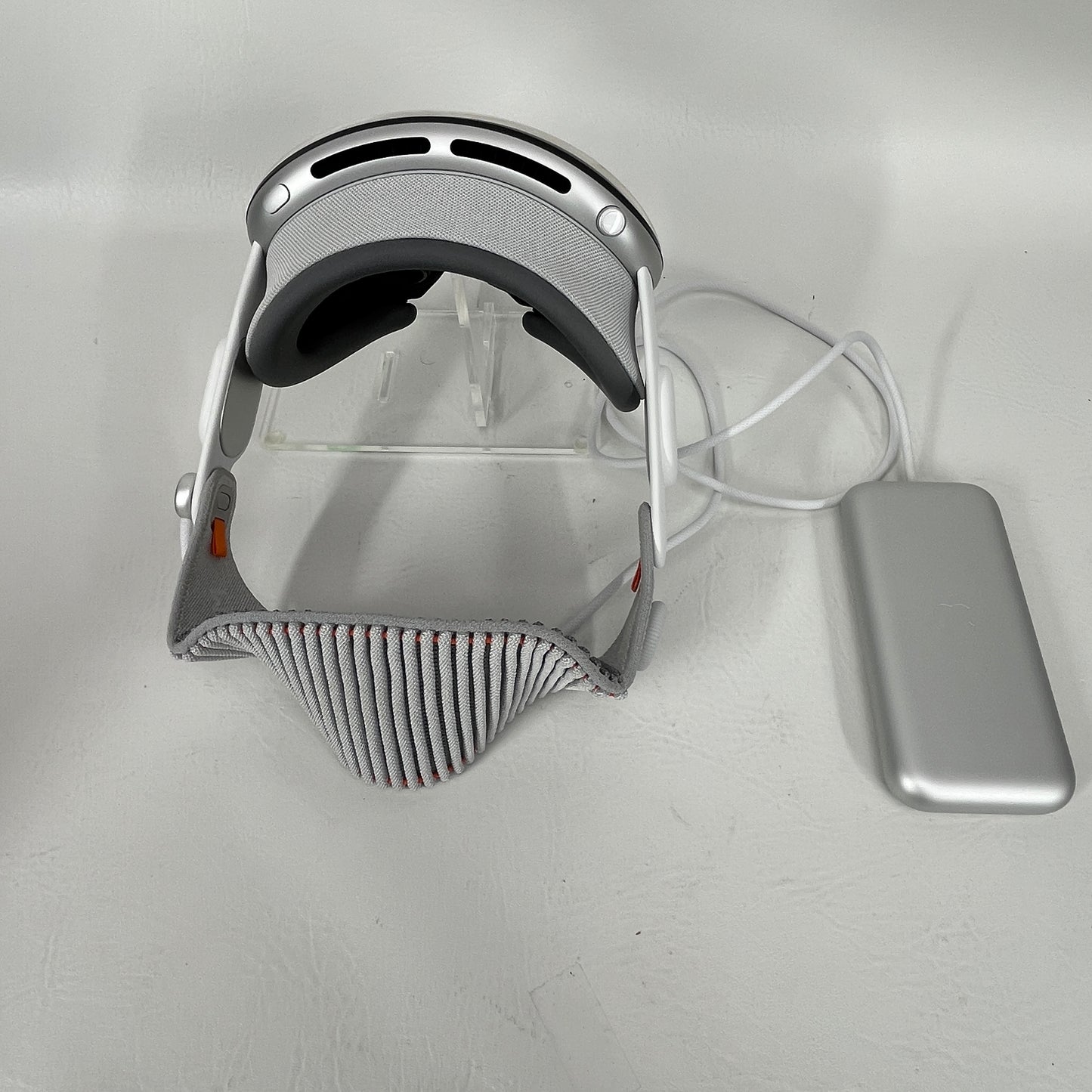 Apple Vision Pro 256GB Standalone All-in-One VR Headset A2117