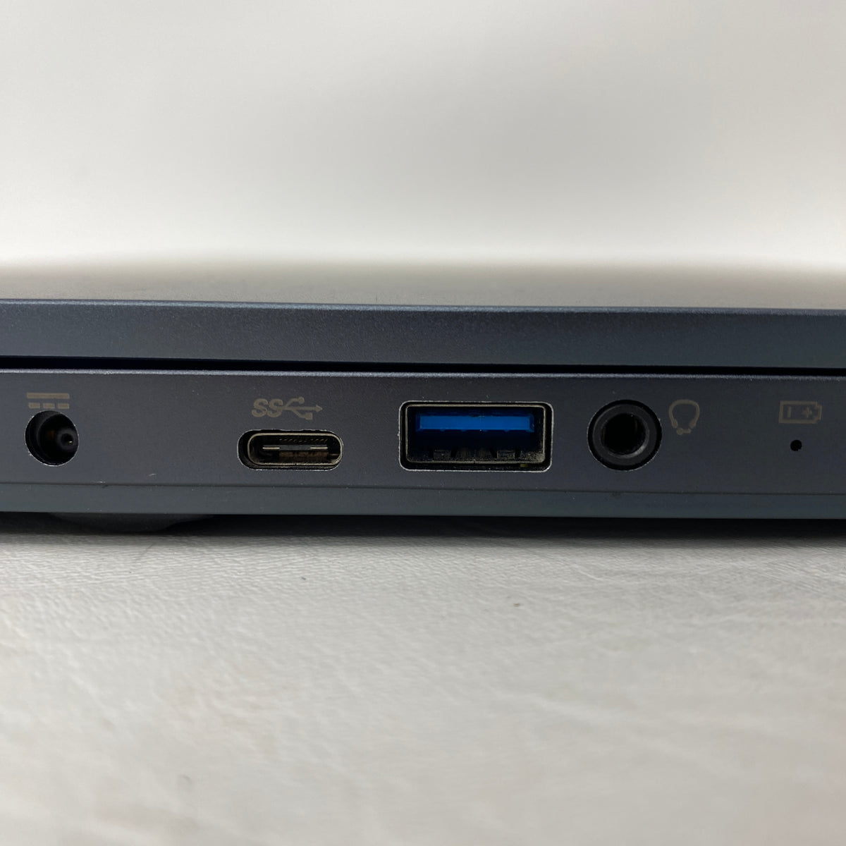 MSI Delta 15 15.6" Ryzen 7 5800H 3.2GHz 24GB RAM 1TB SSD AMD Radeon RX 6700M