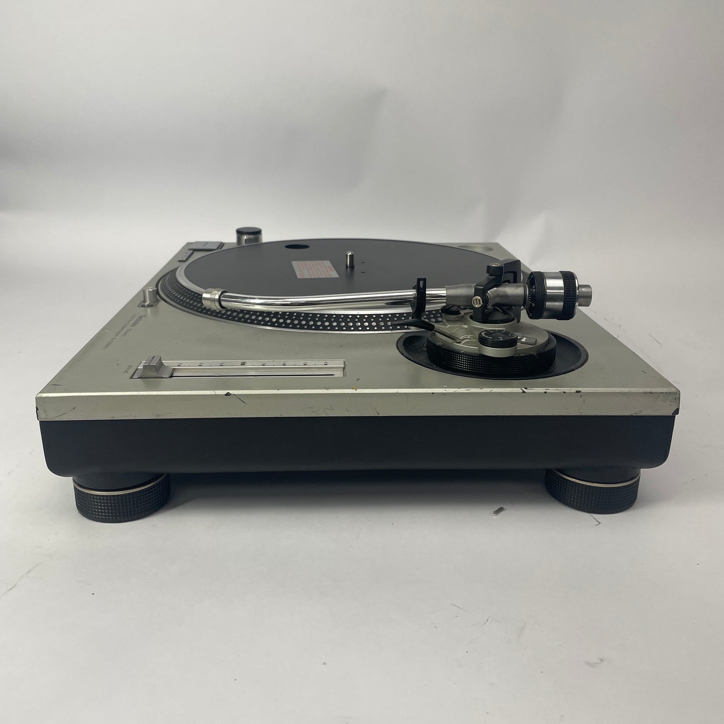Technics SL-1200MK2 Direct-Drive Professional DJ Turntable