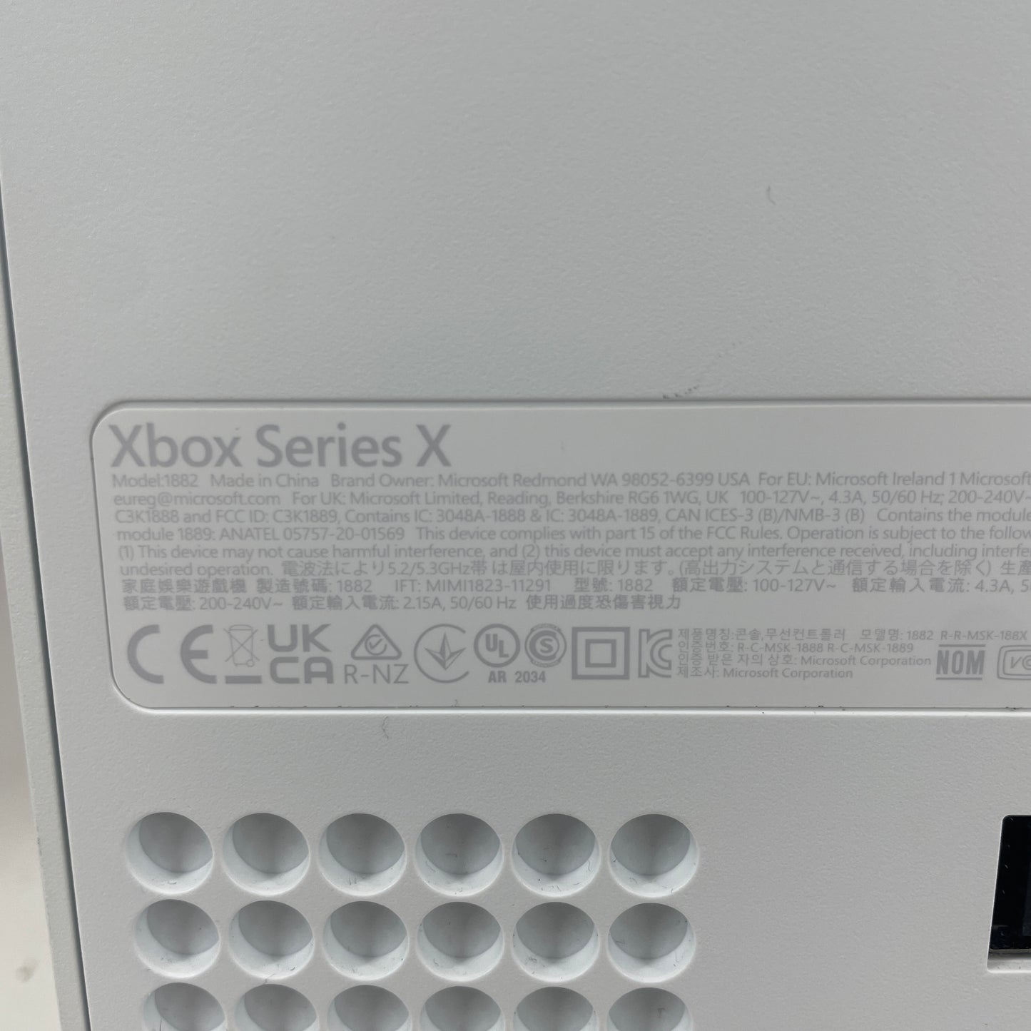 Microsoft Xbox Series X All-Digital 1TB Console Gaming System White 1882