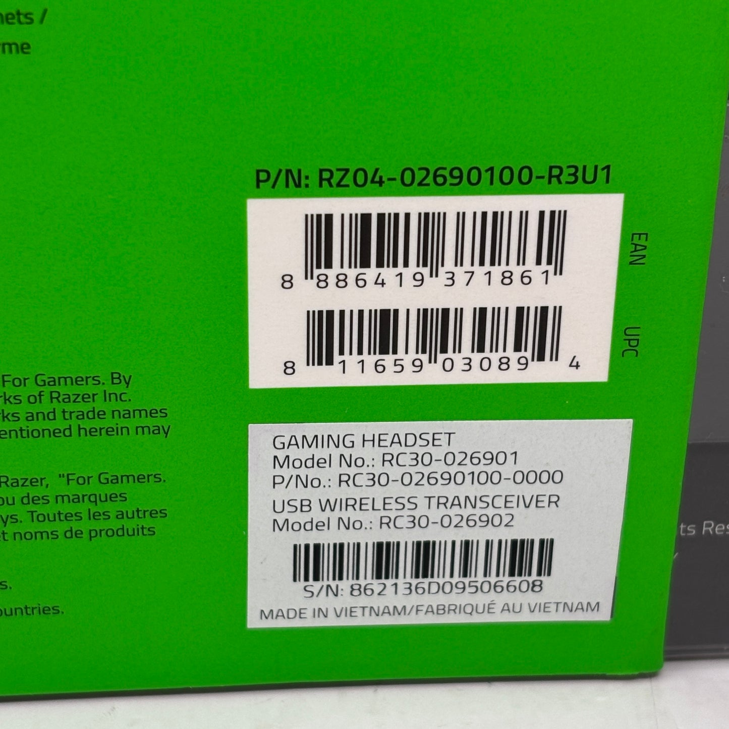 New Razer NARI ESSENTIAL Over Ear Gaming Headset Black RZ04-0269