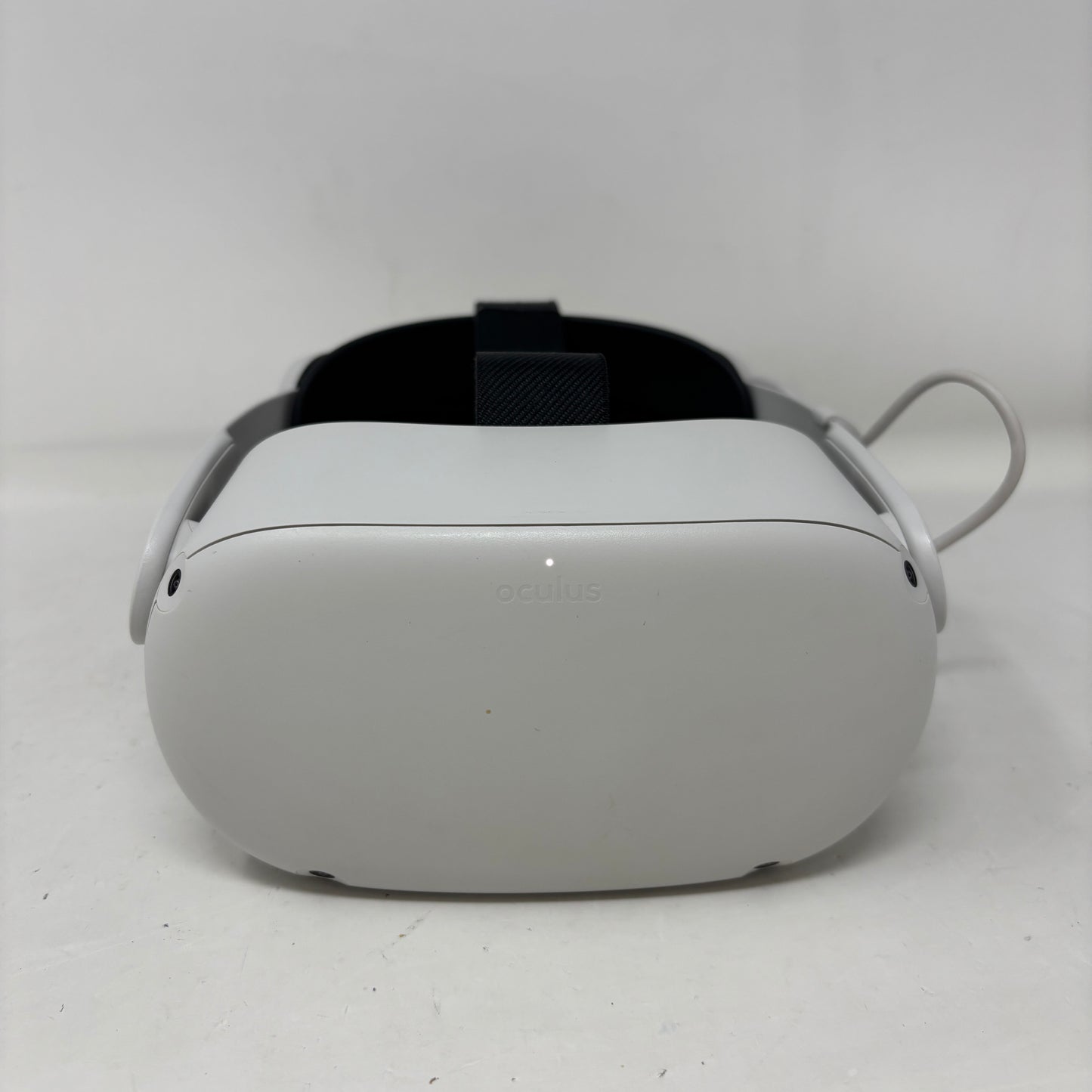 Oculus Quest 2 64GB Standalone All-in-One VR Headset Only KW49CM